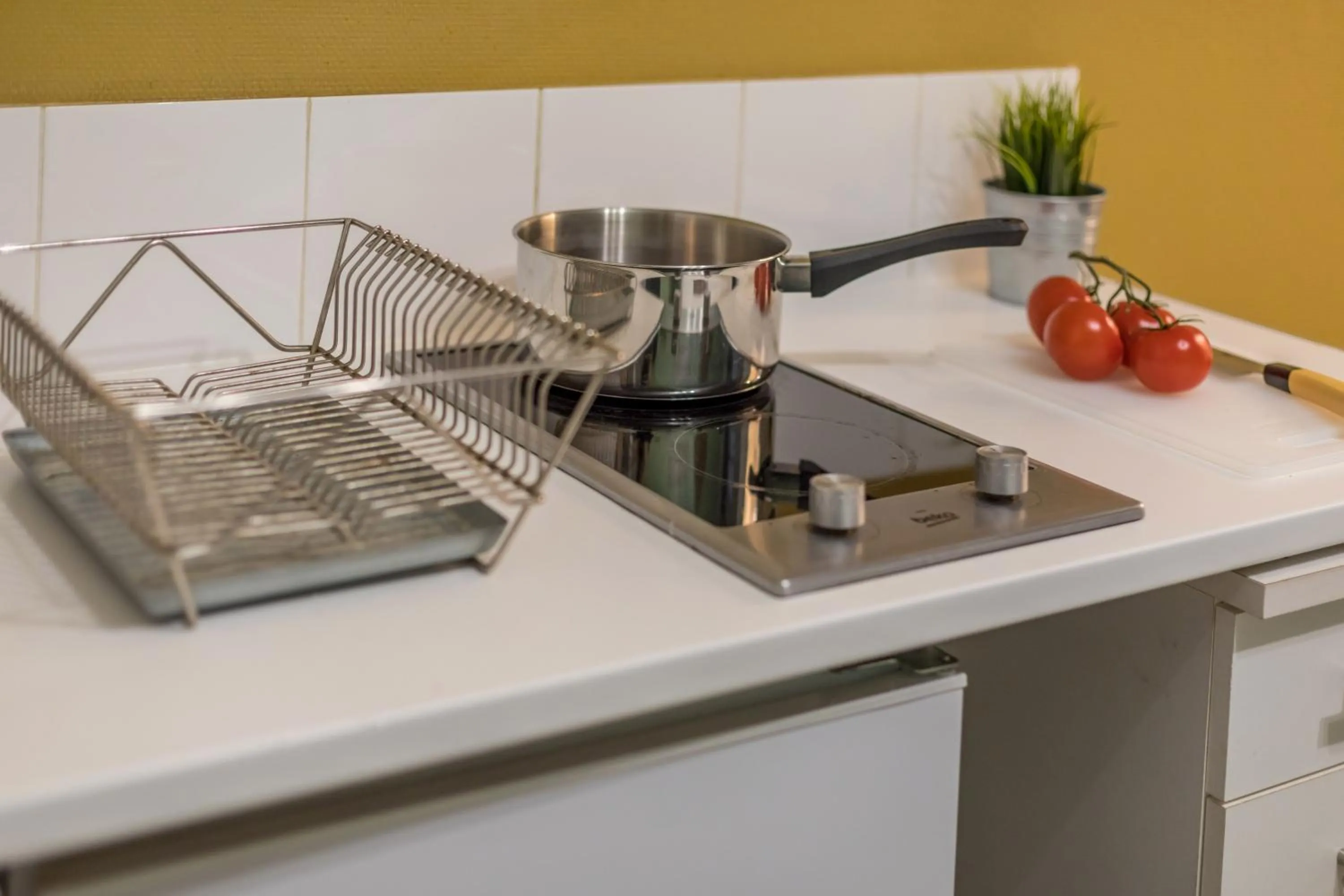 Kitchen or kitchenette in WS Hôtel de Ville - Le Marais