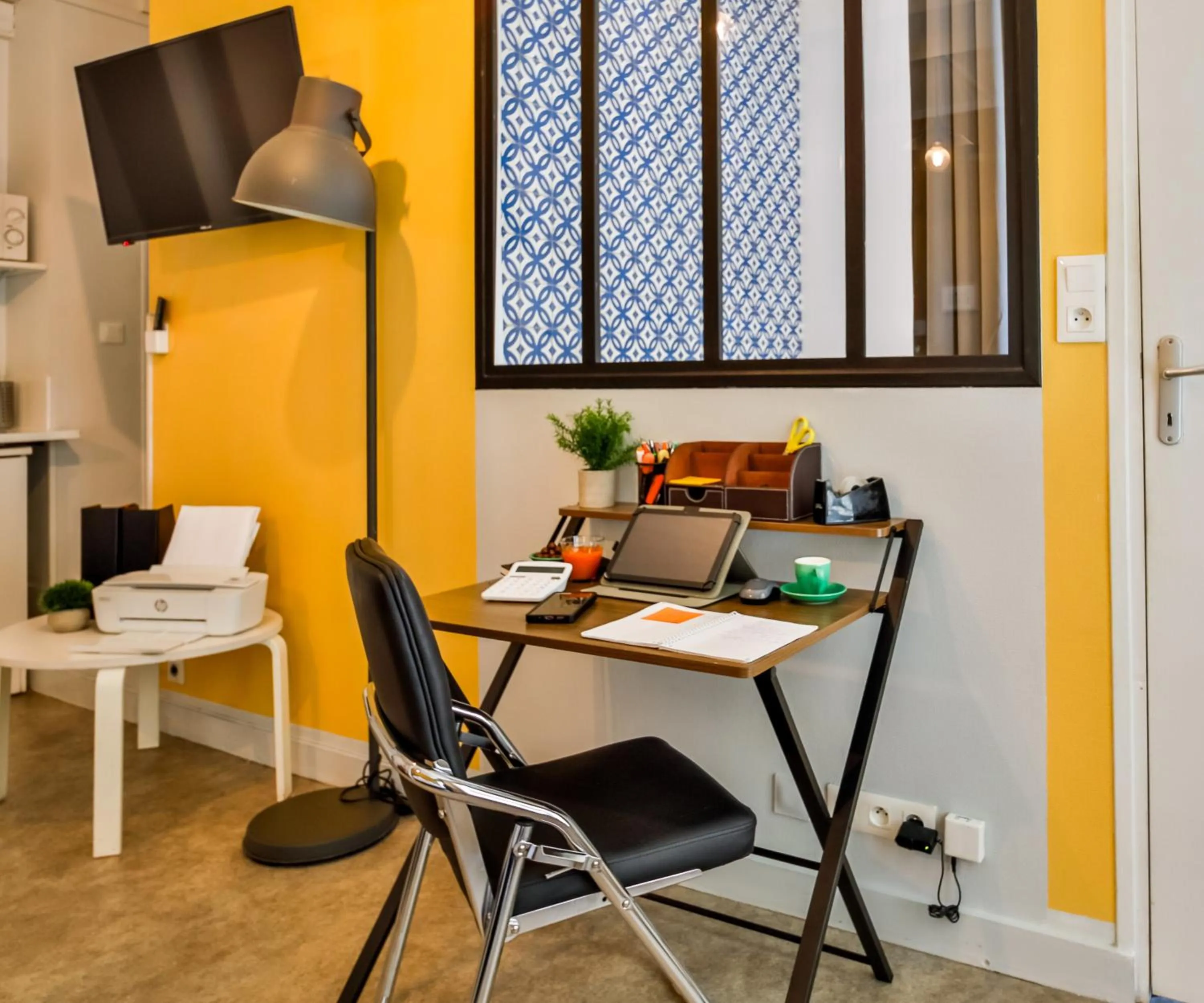 Seating area in WS Hôtel de Ville - Le Marais