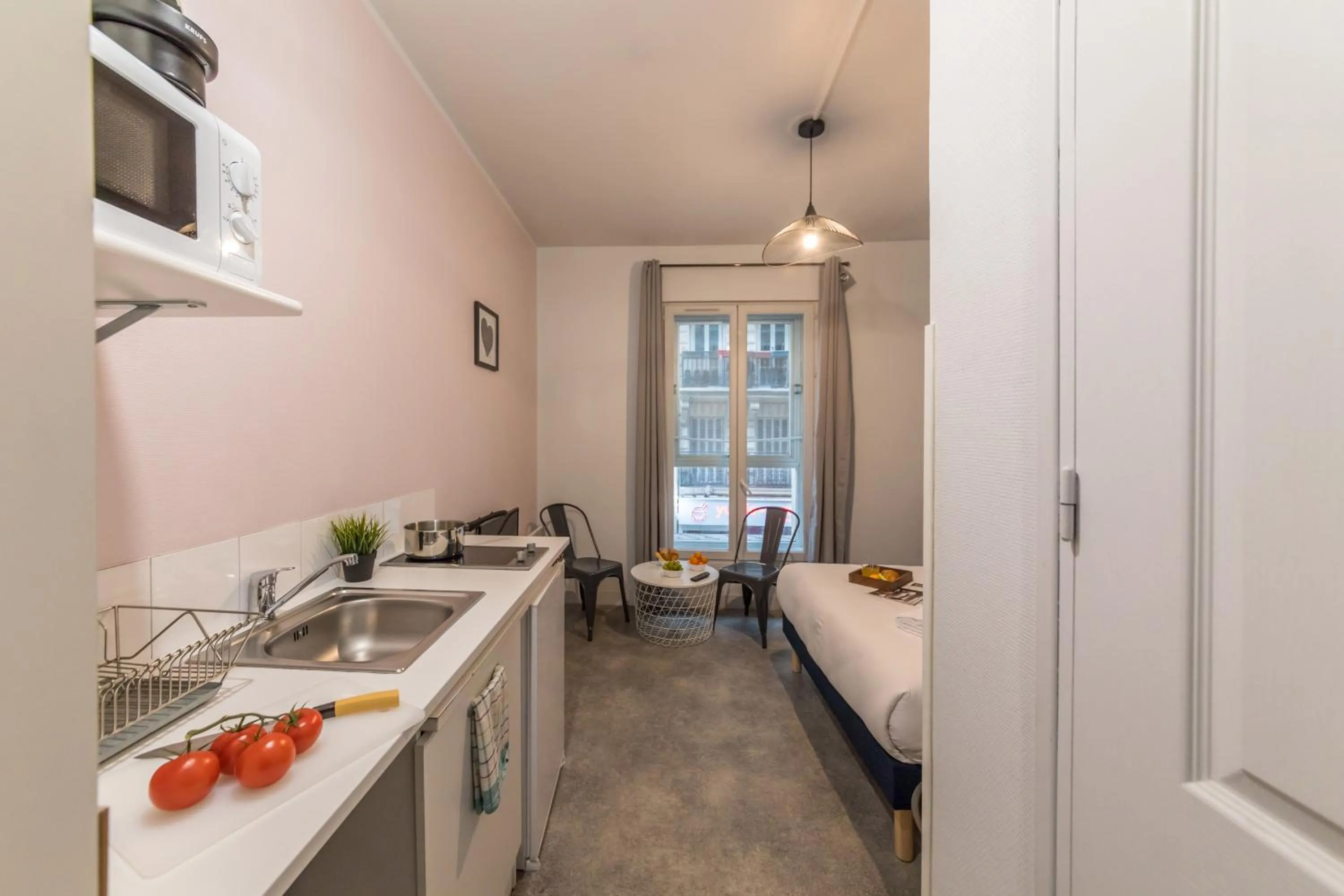 Kitchen or kitchenette in WS Hôtel de Ville - Le Marais