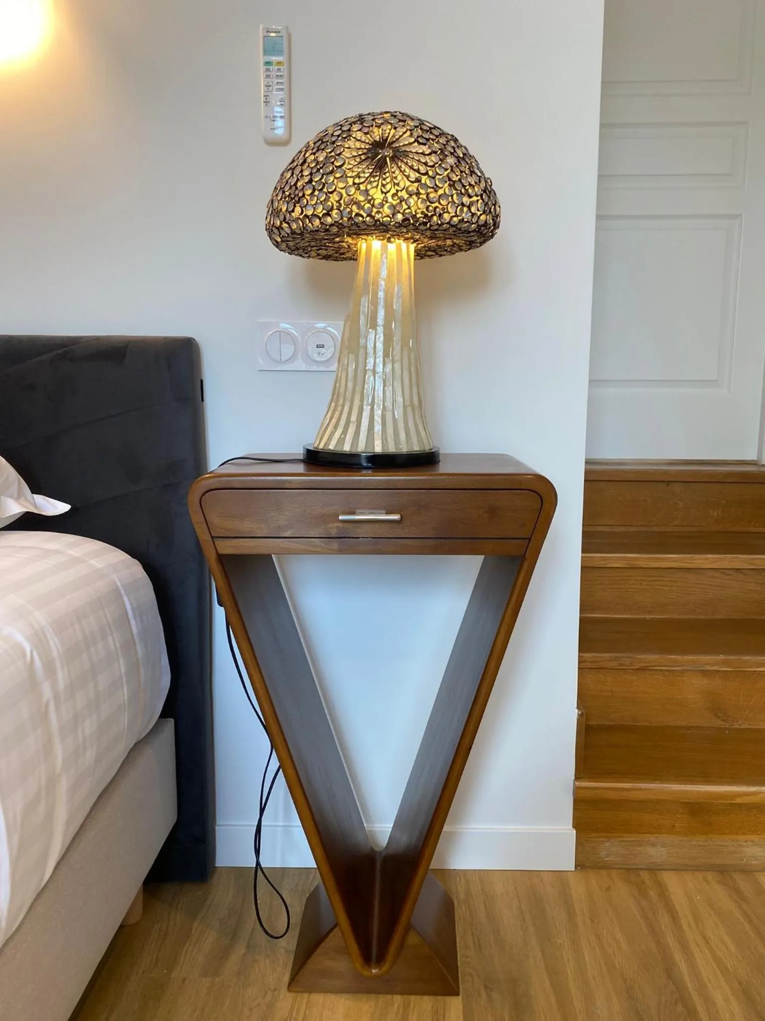 Decorative detail, Bed in La Villa des Consuls - Gîte de tourisme de charme