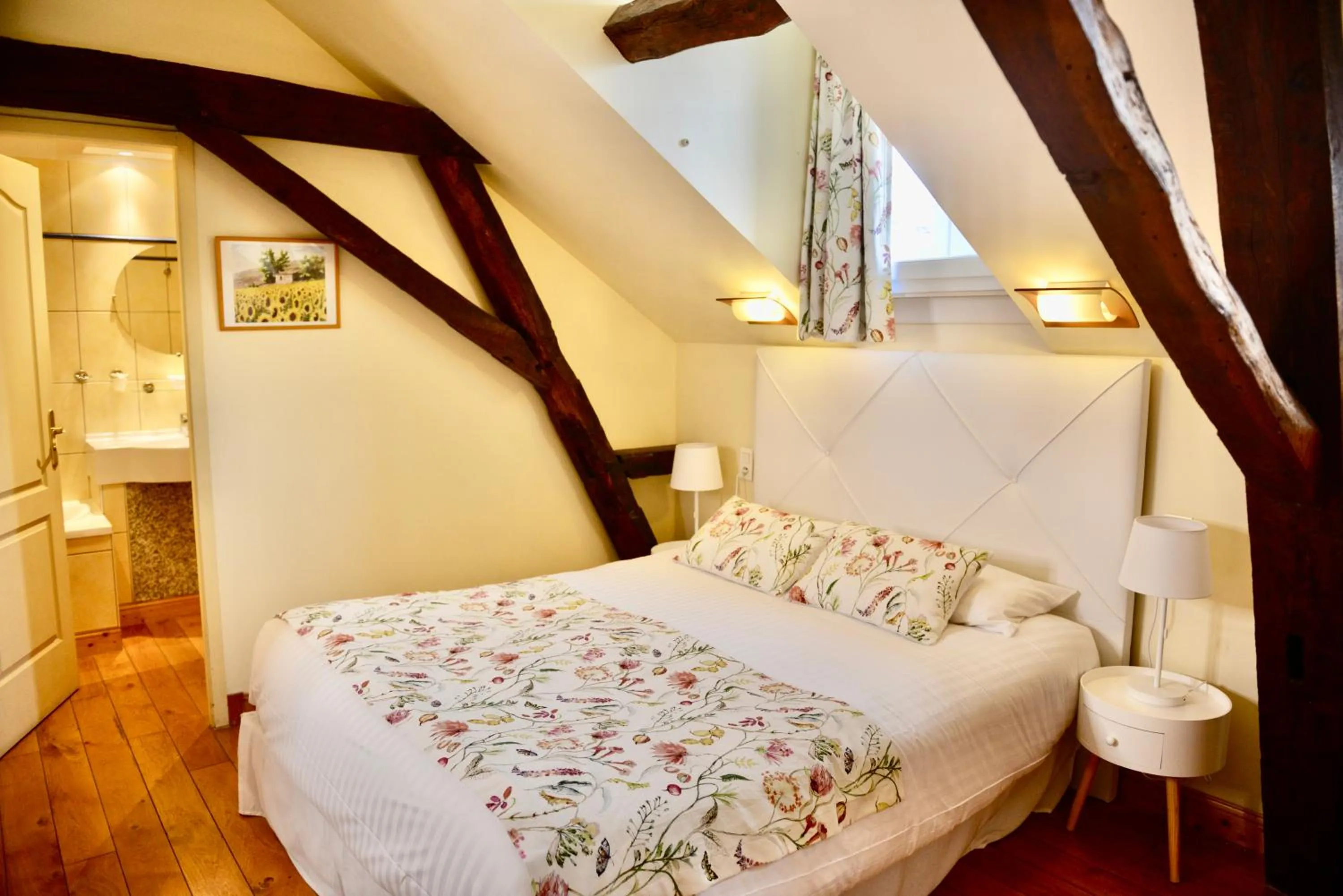 Bed in La Villa des Consuls - Gîte de tourisme de charme