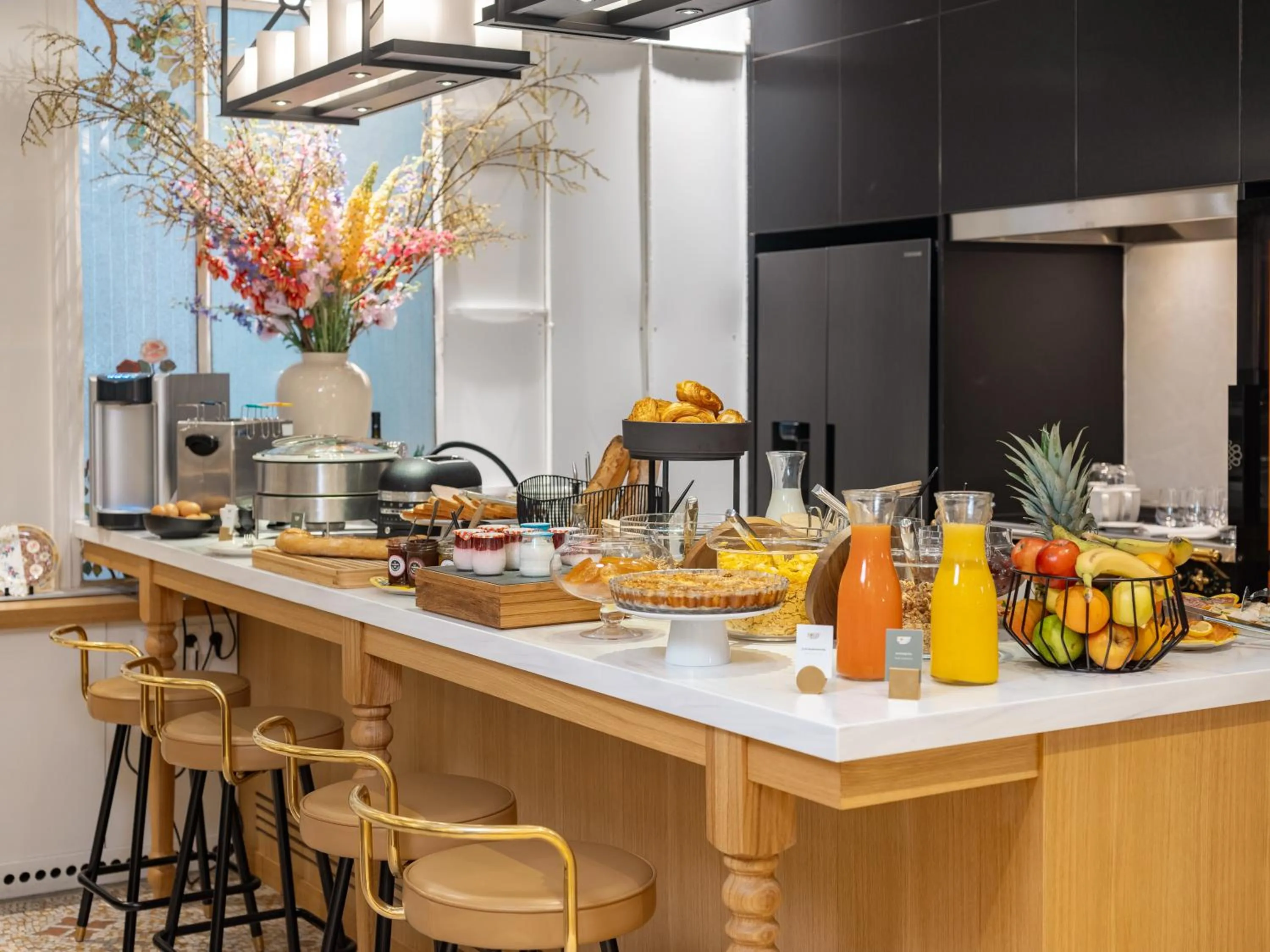 Breakfast in Solly Hôtel Paris