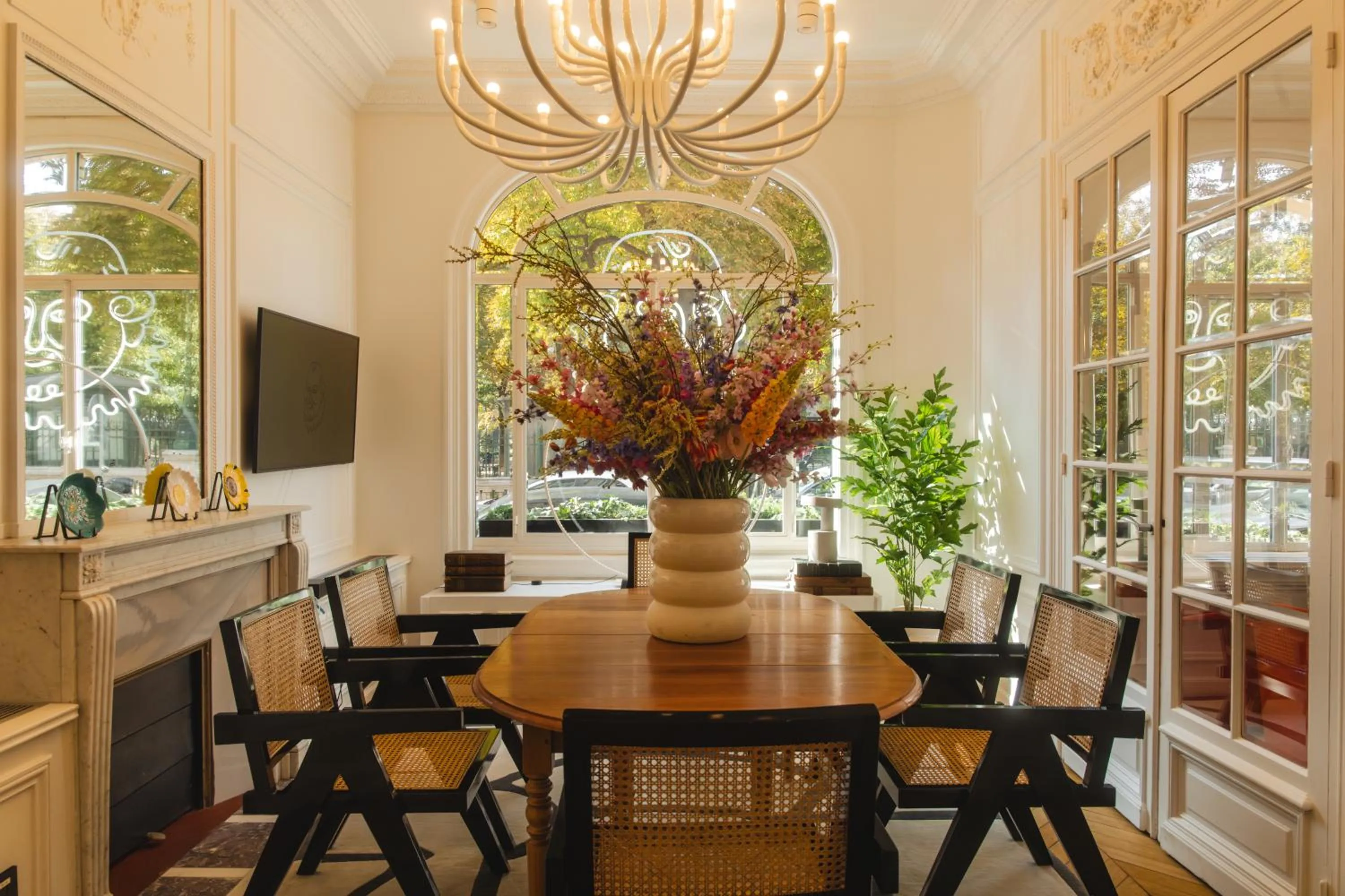 Seating area in Solly Hôtel Paris
