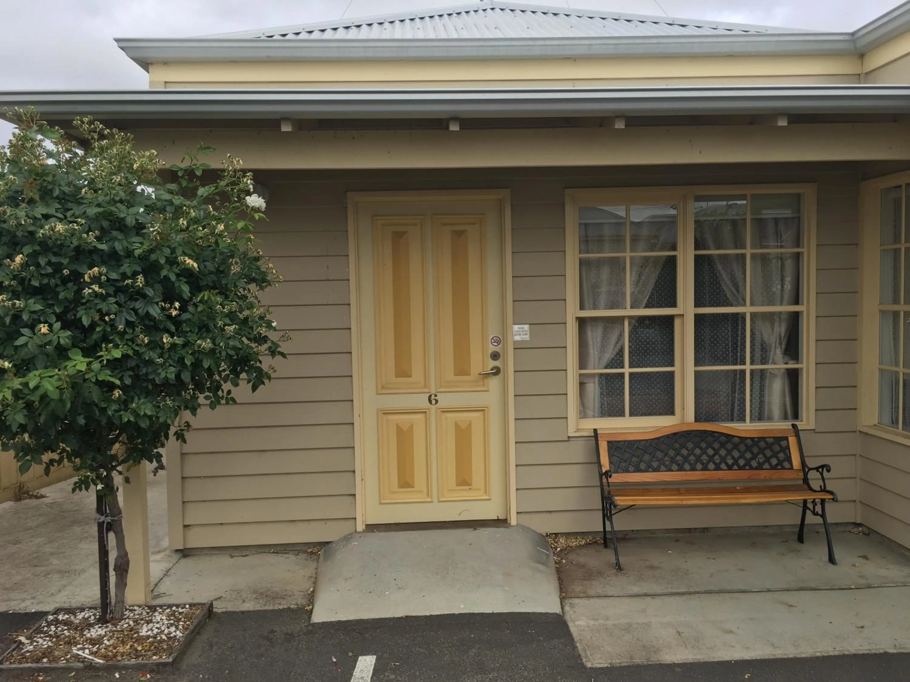 Photo of the whole room in Winchelsea Motel