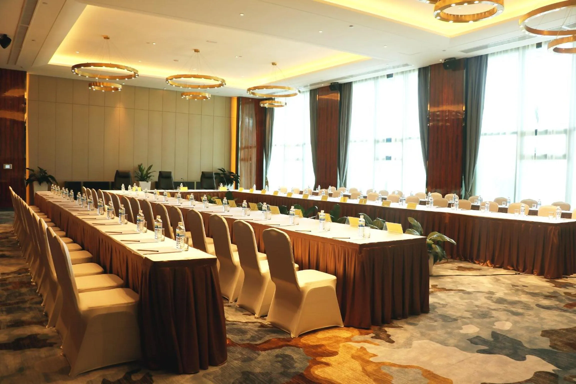 Banquet/Function facilities in Forest City Marina Hotel