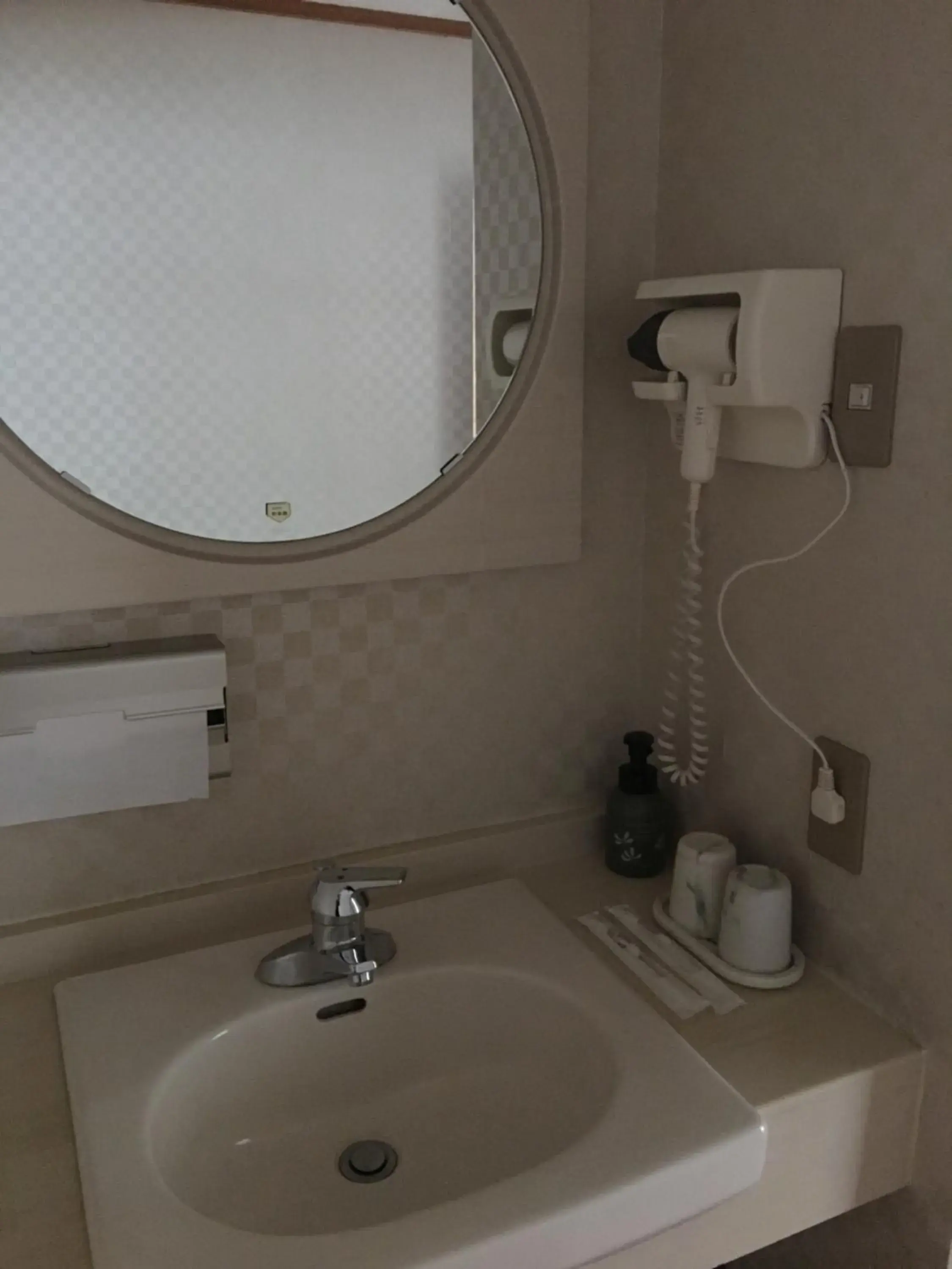 Twin Room with Tatami Area and Shared Bathroom - single occupancy in Hotel Hirayunomori Annex Twin Room with Tatami Area and Shared Bathroom - single occupancy in Hotel Hirayunomori Annex