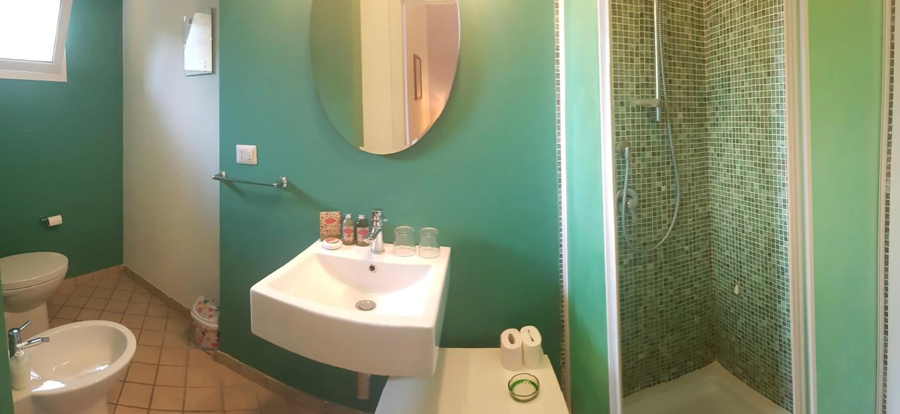 Bathroom in B&B TORRE DEI SARACENI