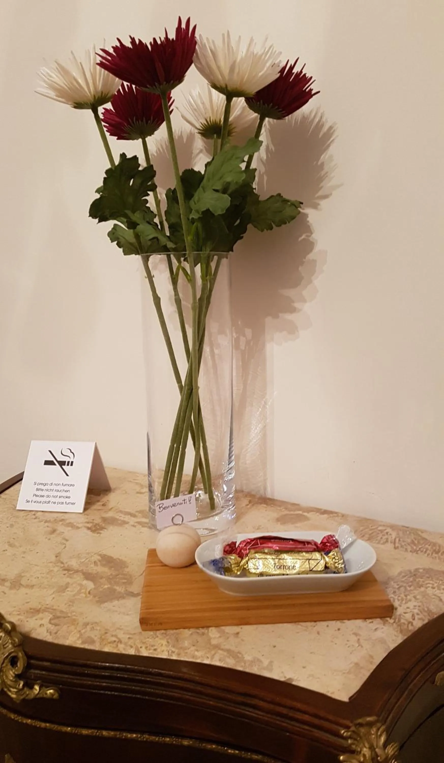 Decorative detail in B&B TORRE DEI SARACENI