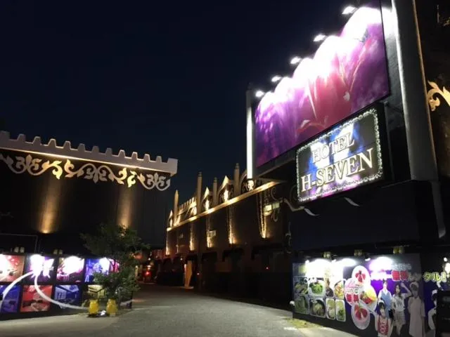 Facade/entrance in H-SEVEN TOYAMA (Adult Only)