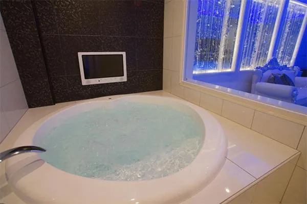 H-SEVEN TOYAMA (Adult Only)