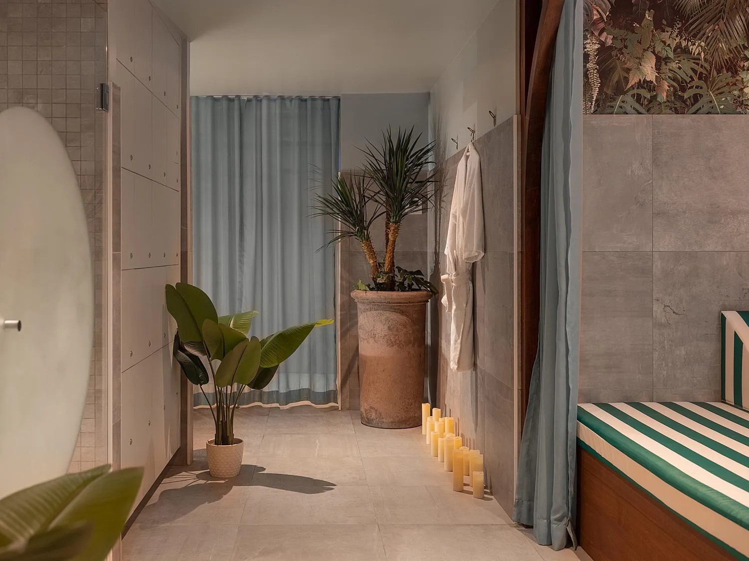 Massage, Bed in Bob Hotel