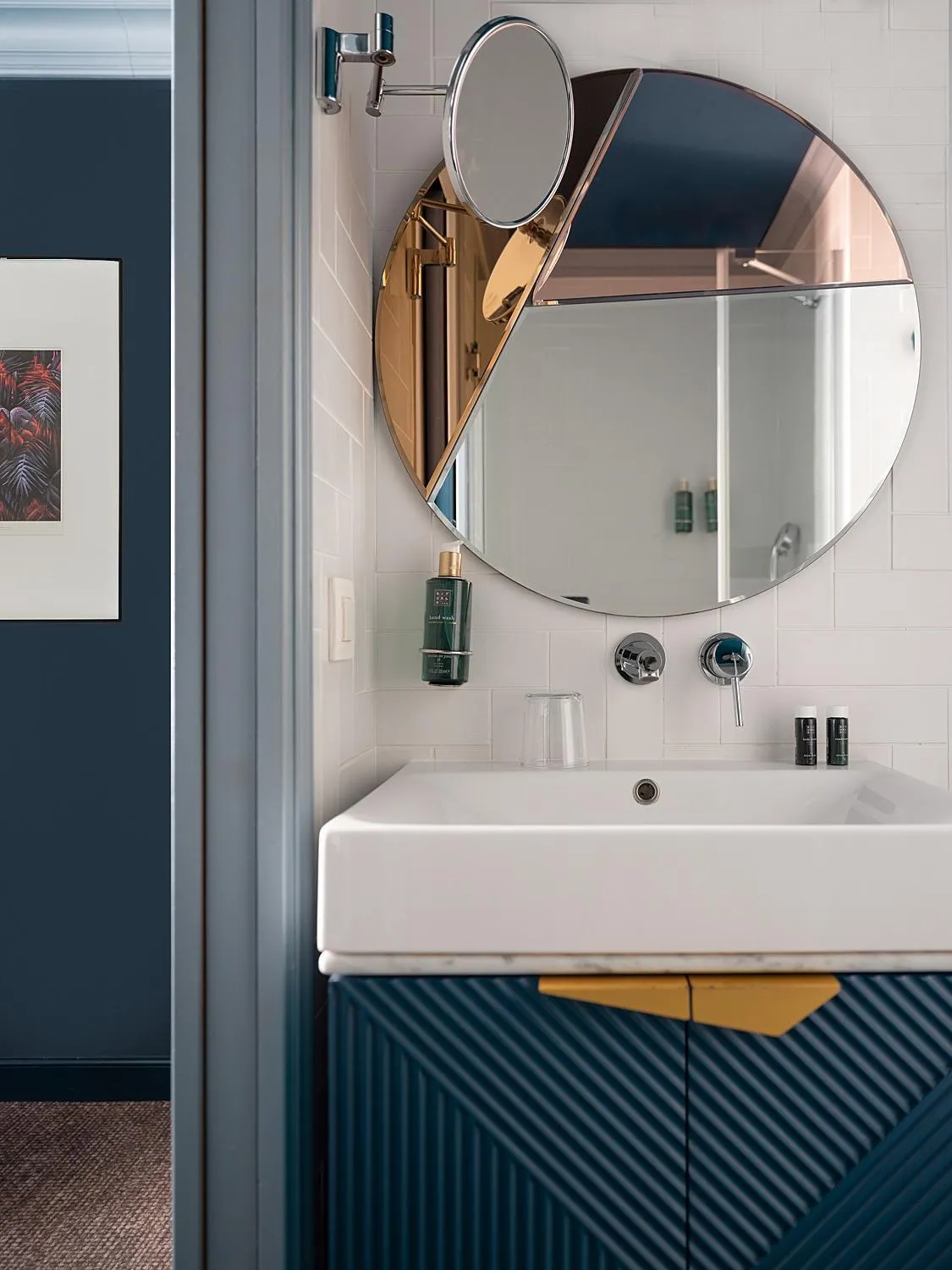 Bathroom in Bob Hotel