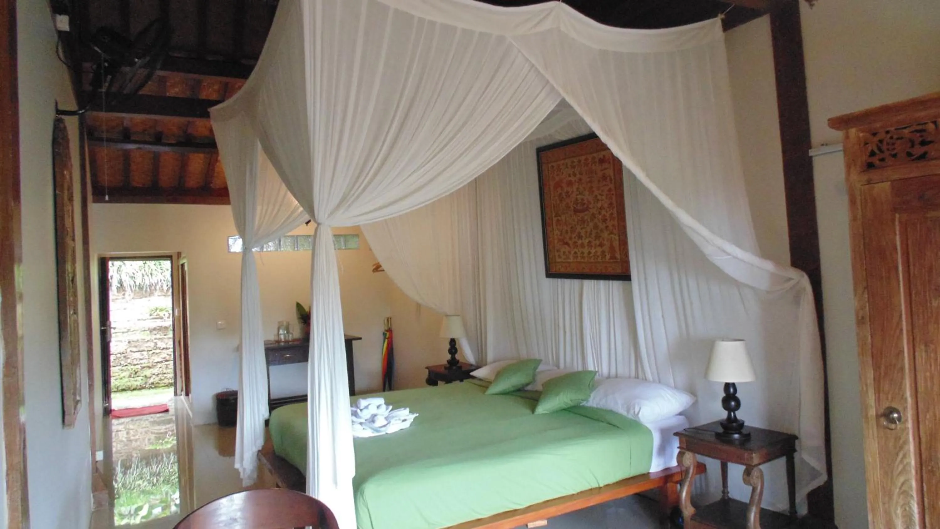 Bed in Bali Mountain Retreat