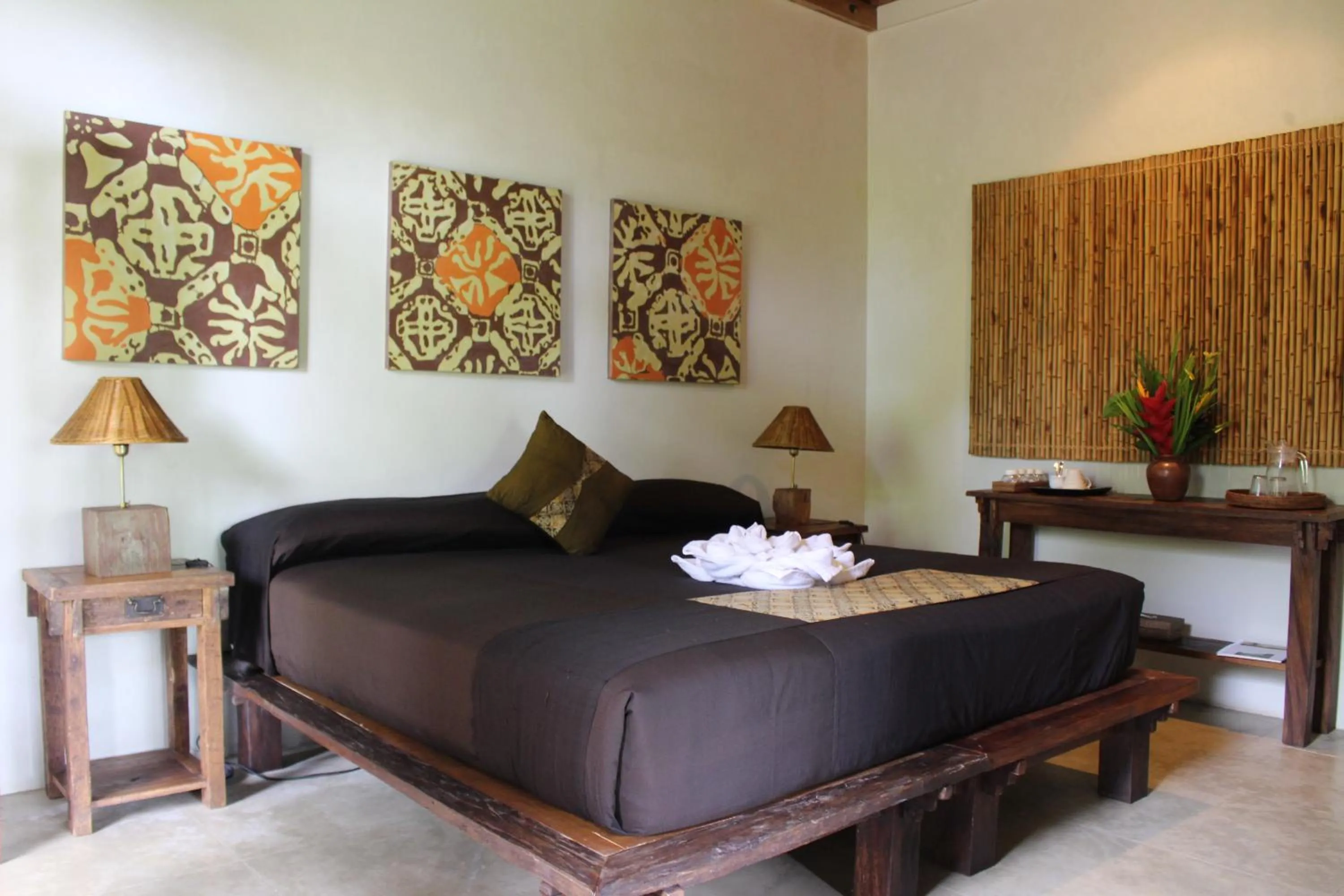 Bed in Bali Mountain Retreat