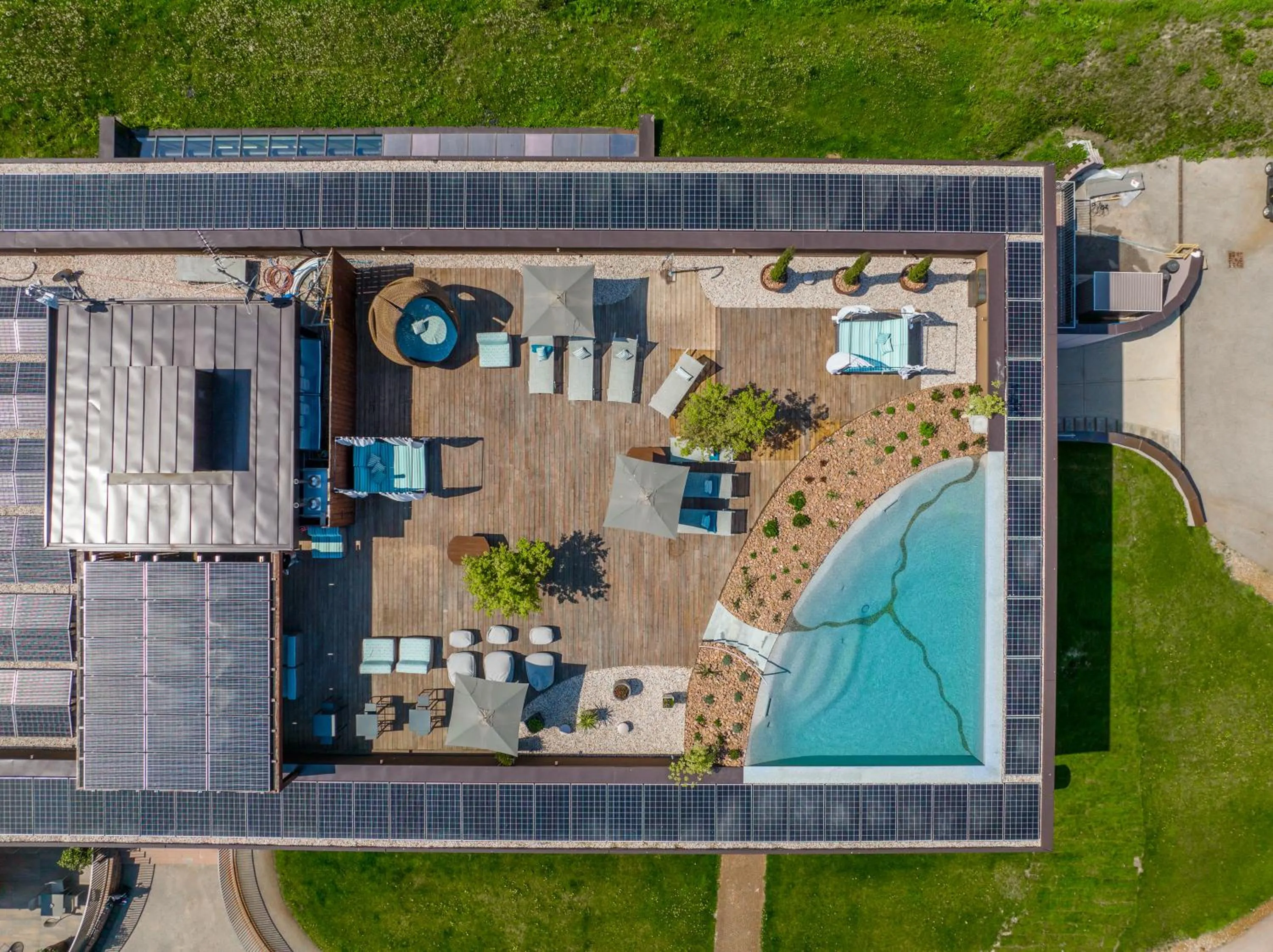 Swimming pool in The Lodge Sporthotel - Golfclub Eppan