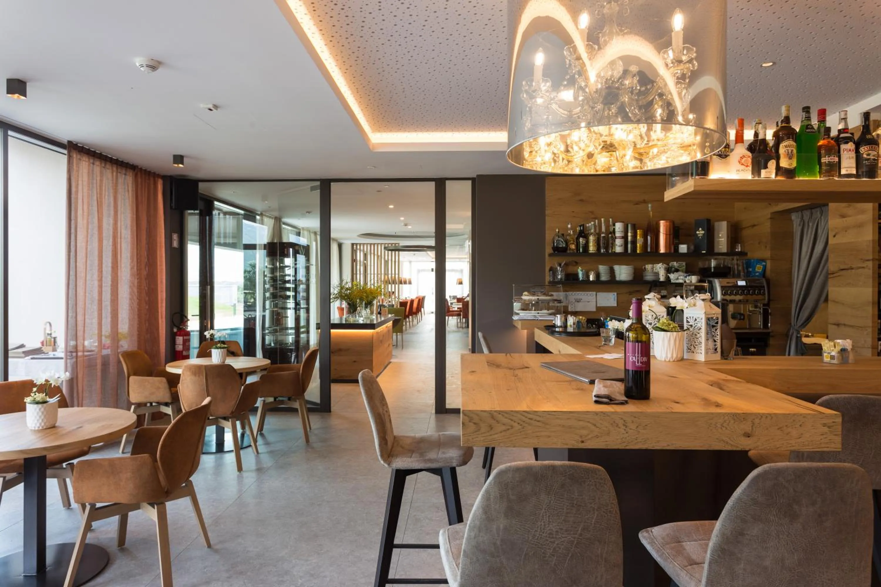 Lounge or bar in The Lodge Sporthotel - Golfclub Eppan