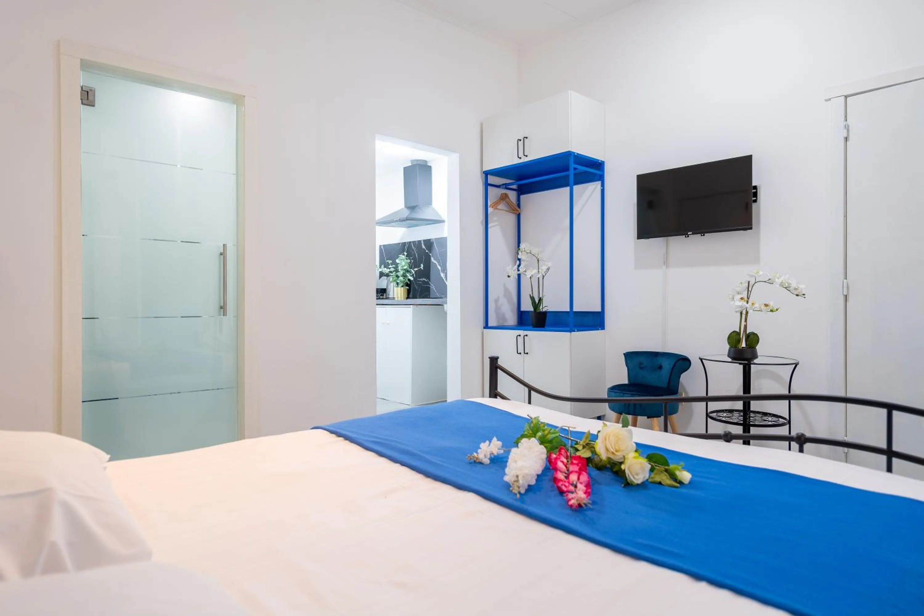 Bed in Hotel Le Grand Colombier