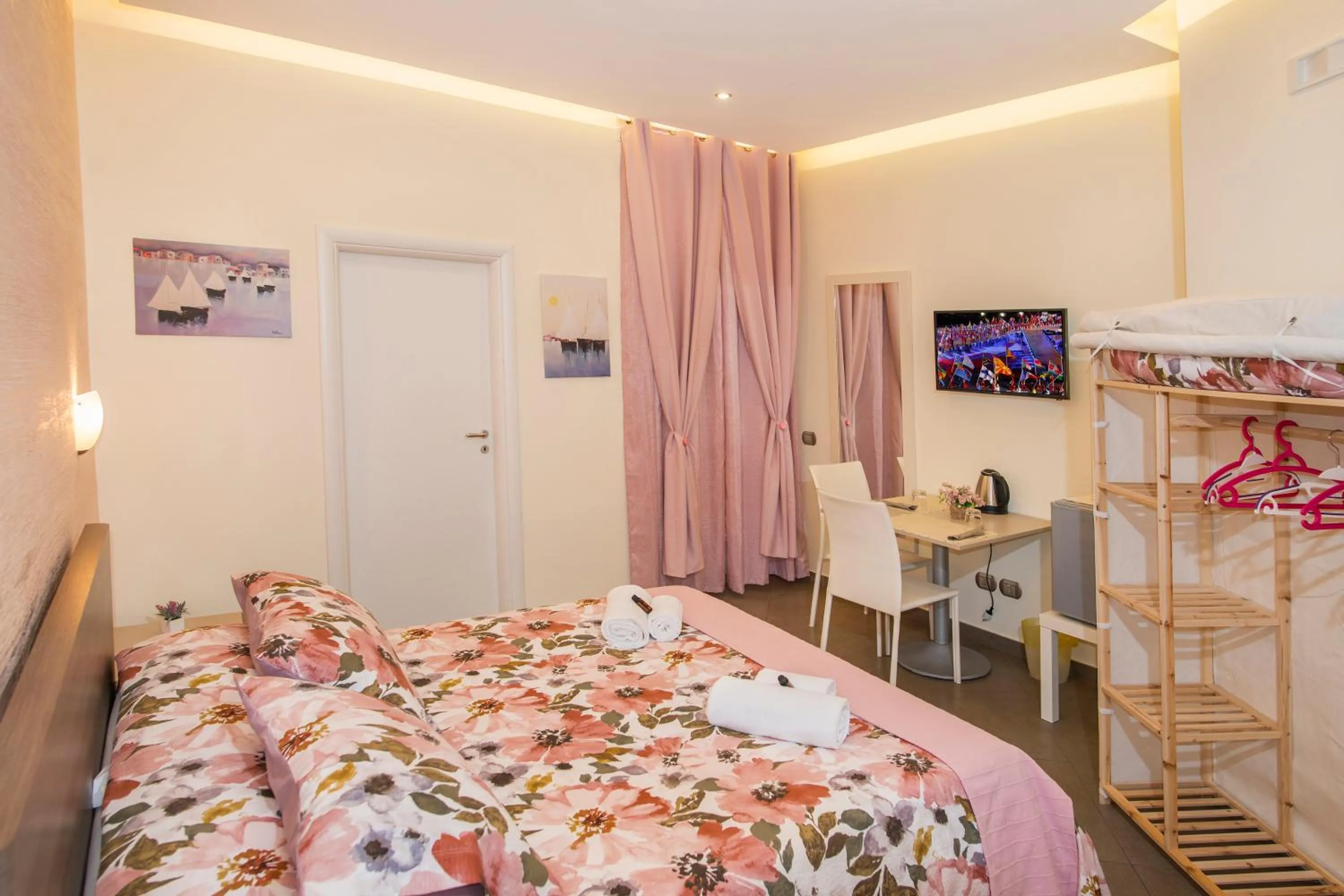 Bedroom, Bed in Casa Aristide