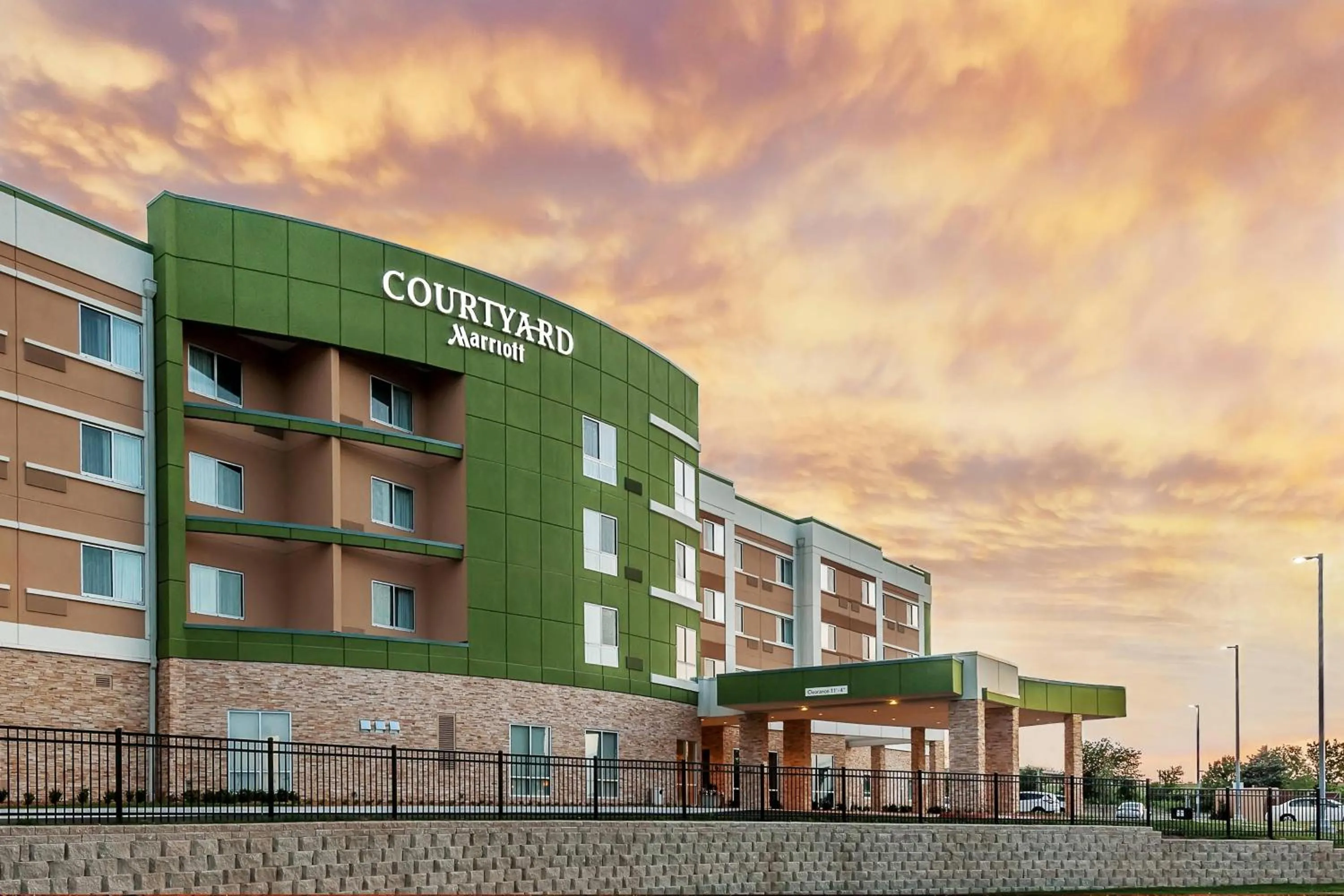 Property building in Courtyard by Marriott Ardmore