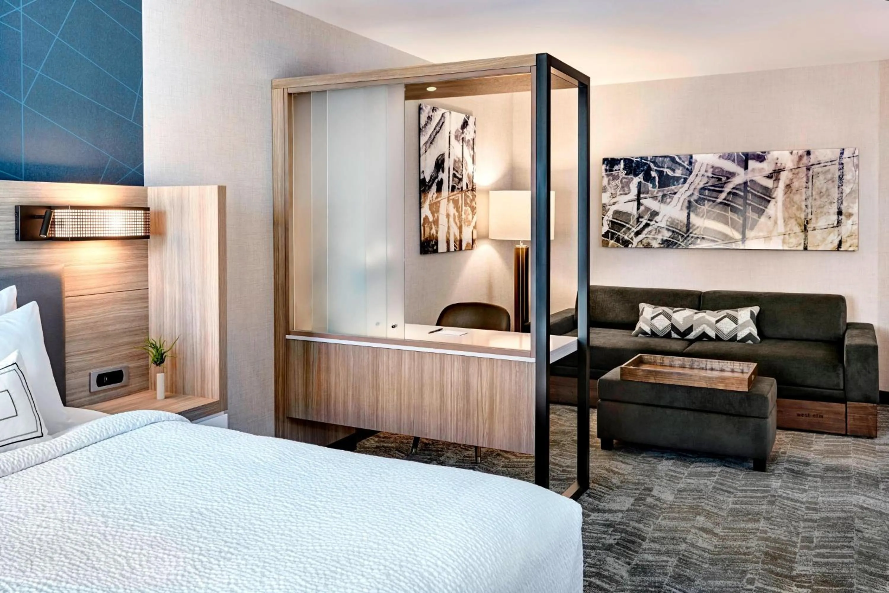 Bedroom, Bed in SpringHill Suites by Marriott Huntington Beach Orange County