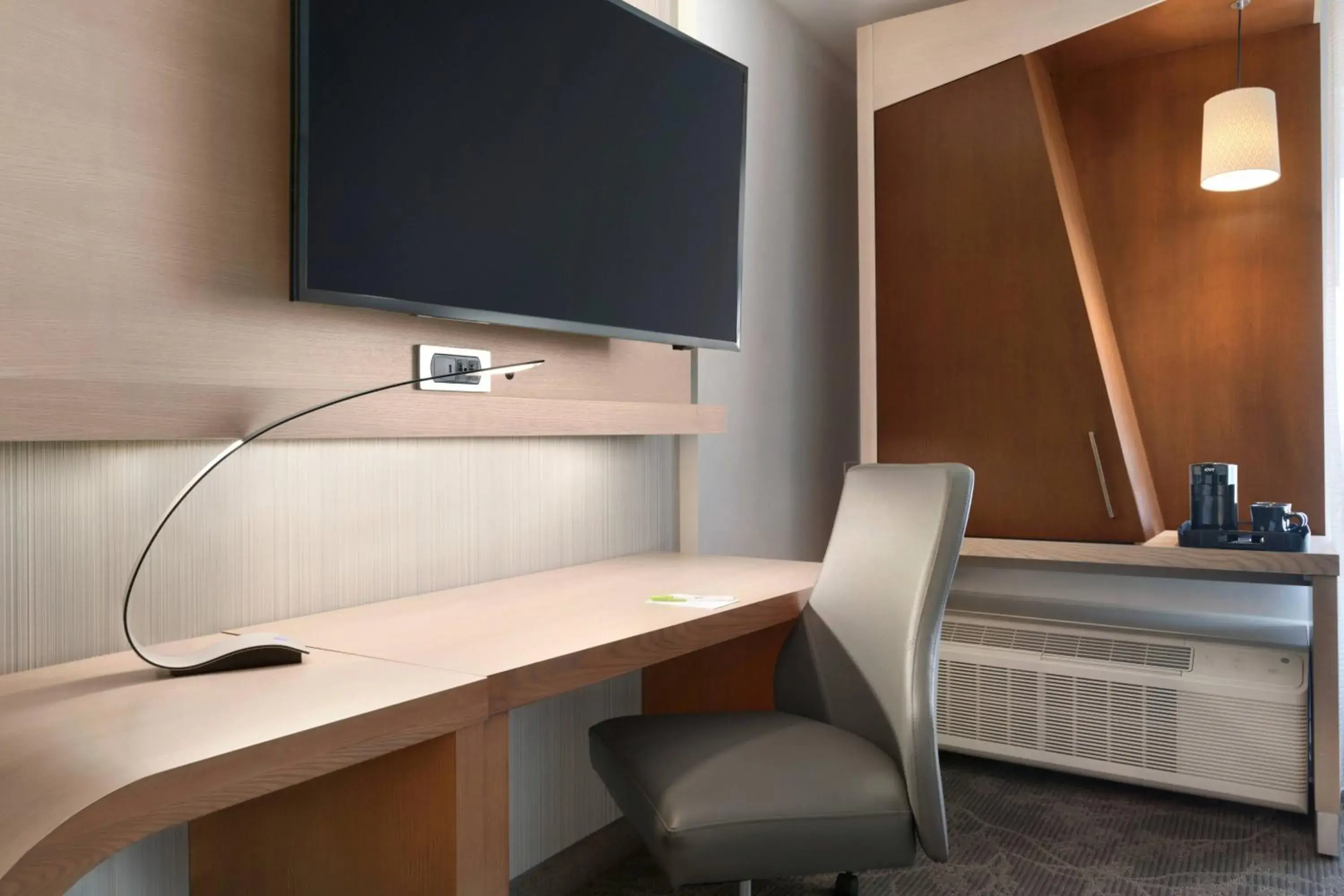 King Suite with Sofa Bed in Courtyard by Marriott Toronto Mississauga/West King Suite with Sofa Bed in Courtyard by Marriott Toronto Mississauga/West