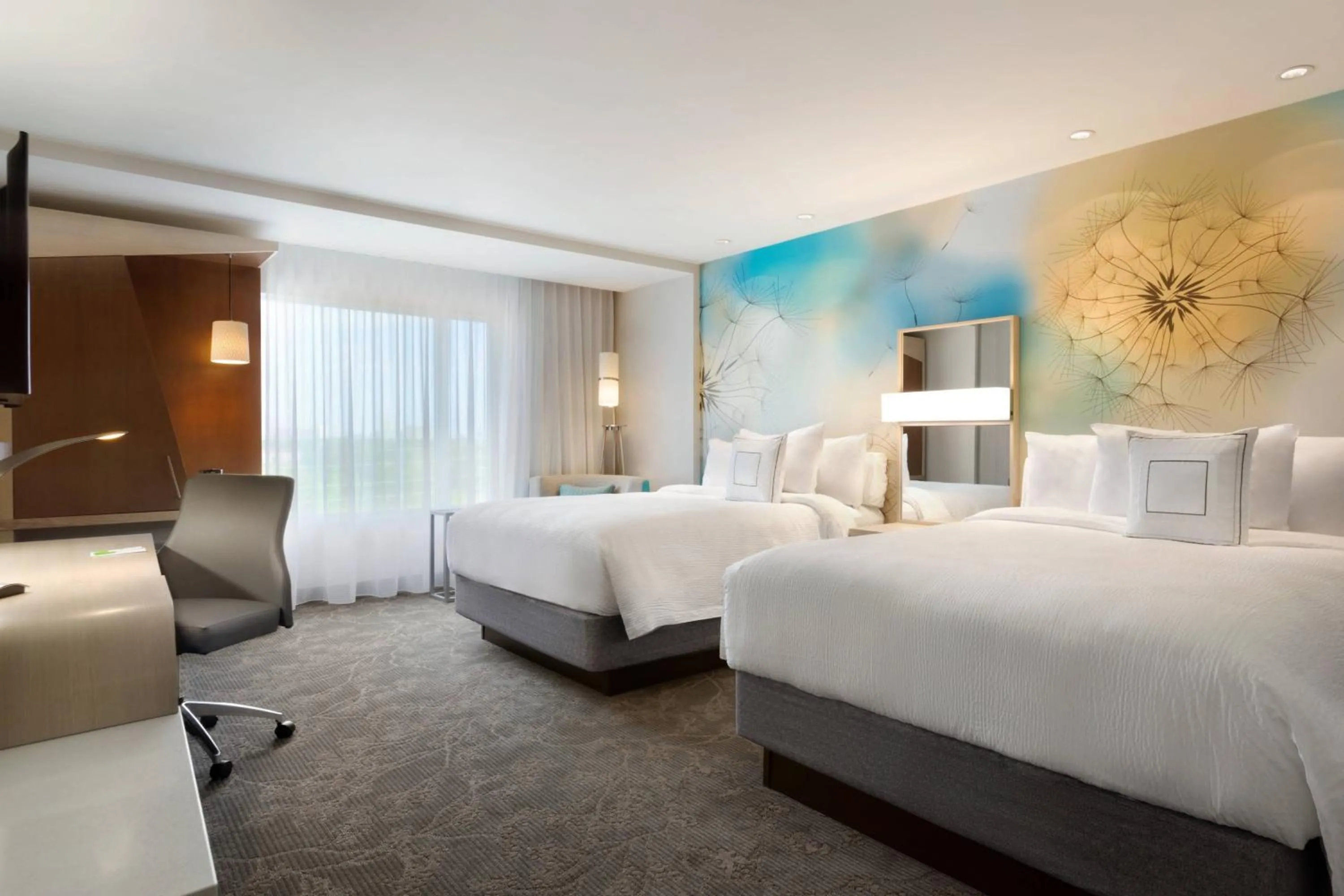 Photo of the whole room, Bed in Courtyard by Marriott Toronto Mississauga/West