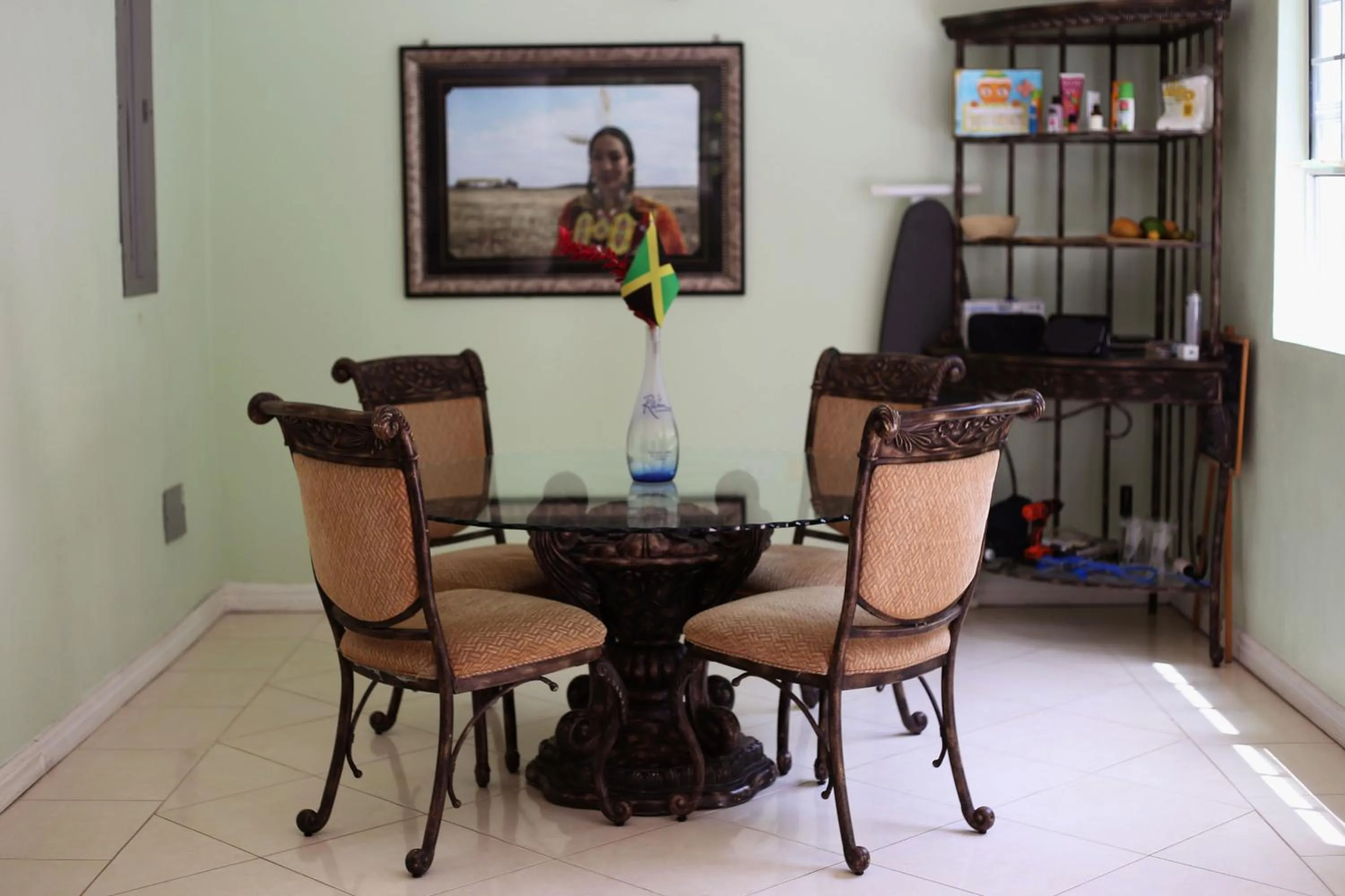 Restaurant/places to eat in All Nations Guest House