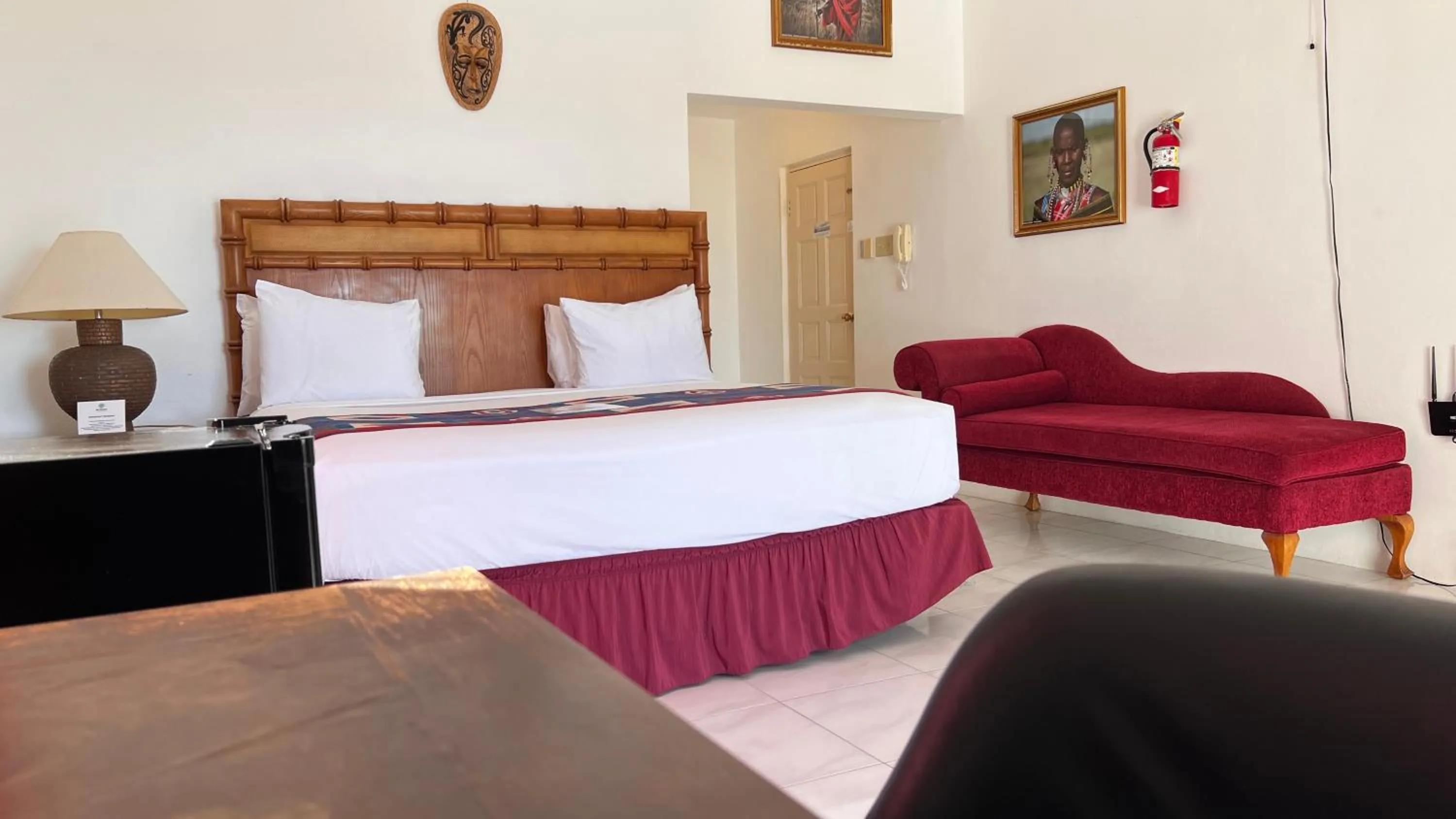 Bedroom, Bed in All Nations Guest House