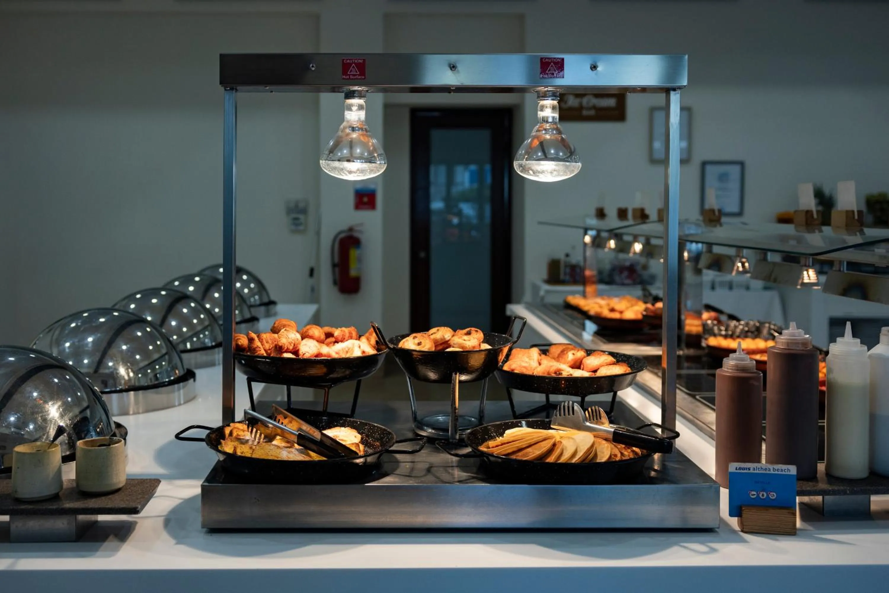 Restaurant/places to eat in Louis Althea Beach