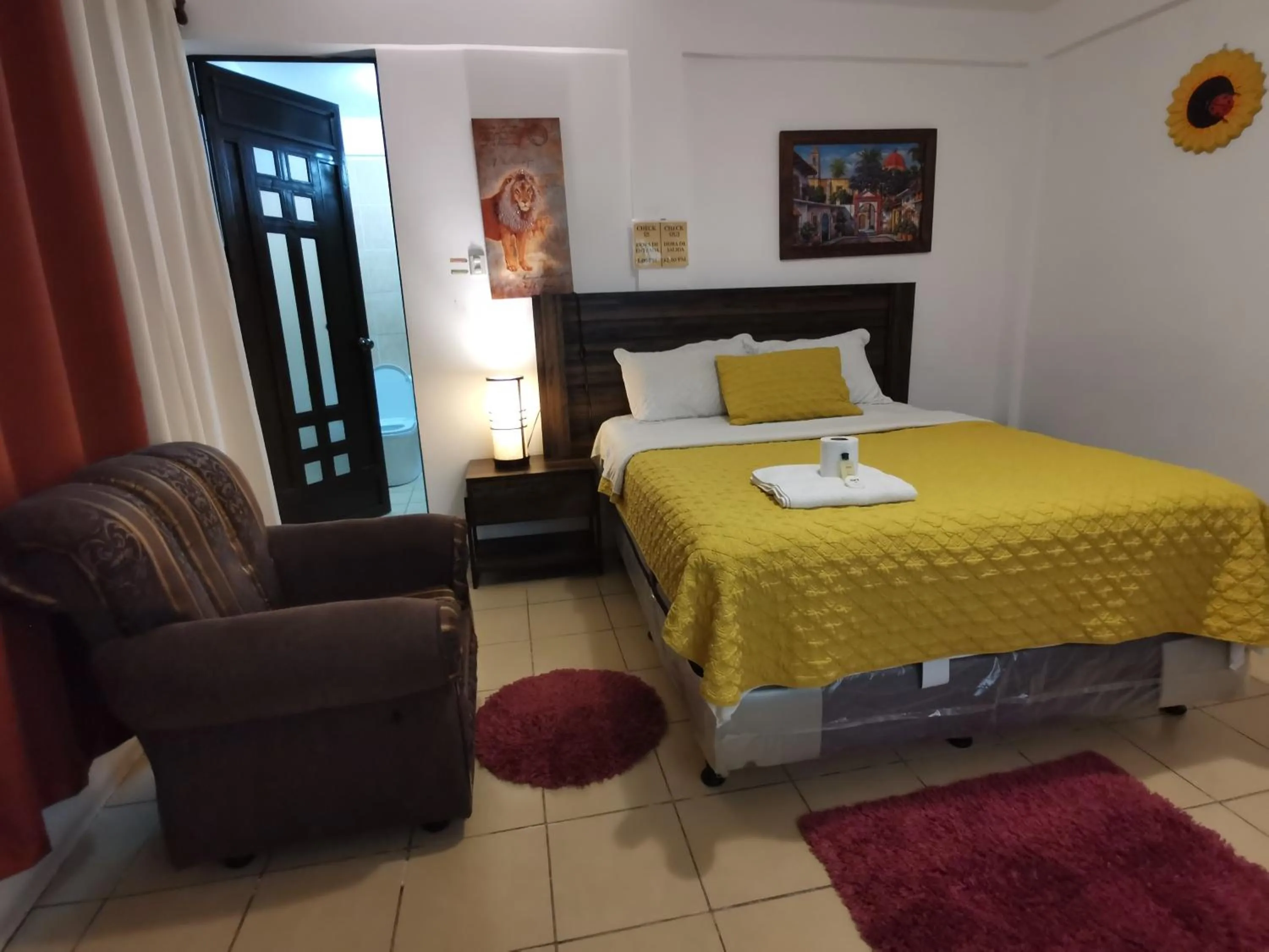 Bed in Pescador Hotel PH