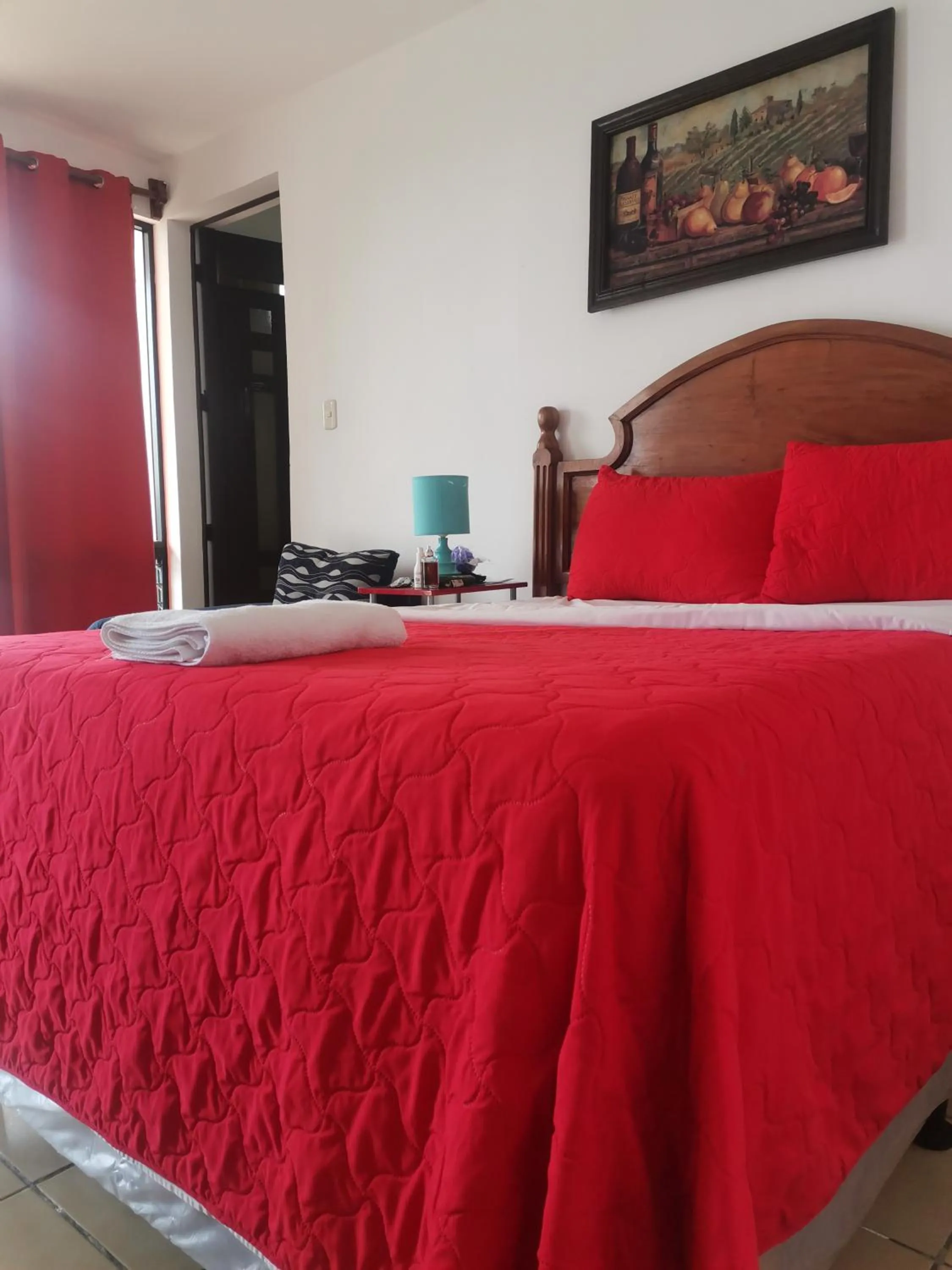 Bed in Pescador Hotel PH