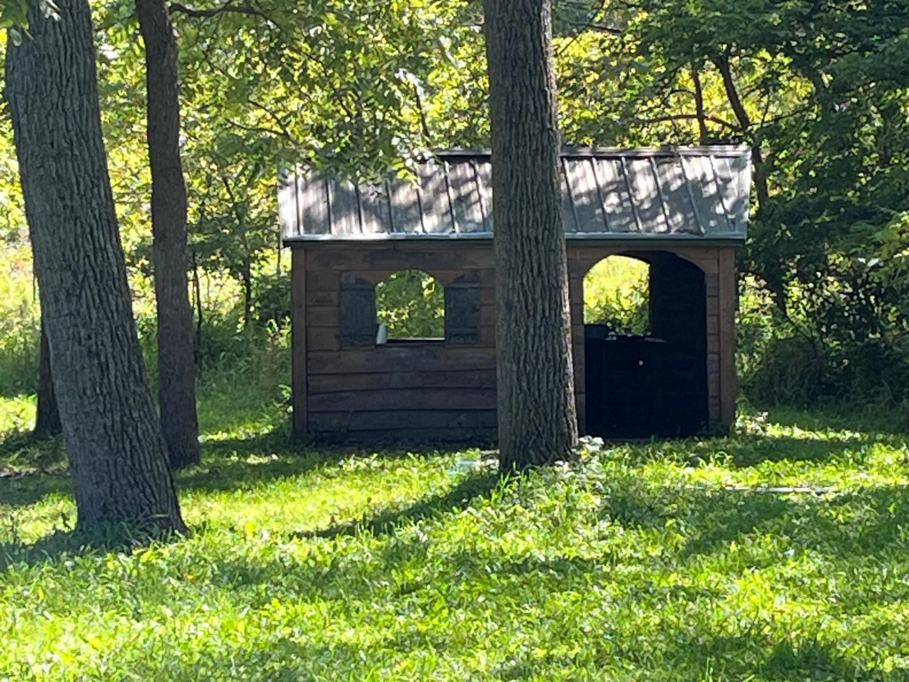 Property building in Rainbow Ridge Farms