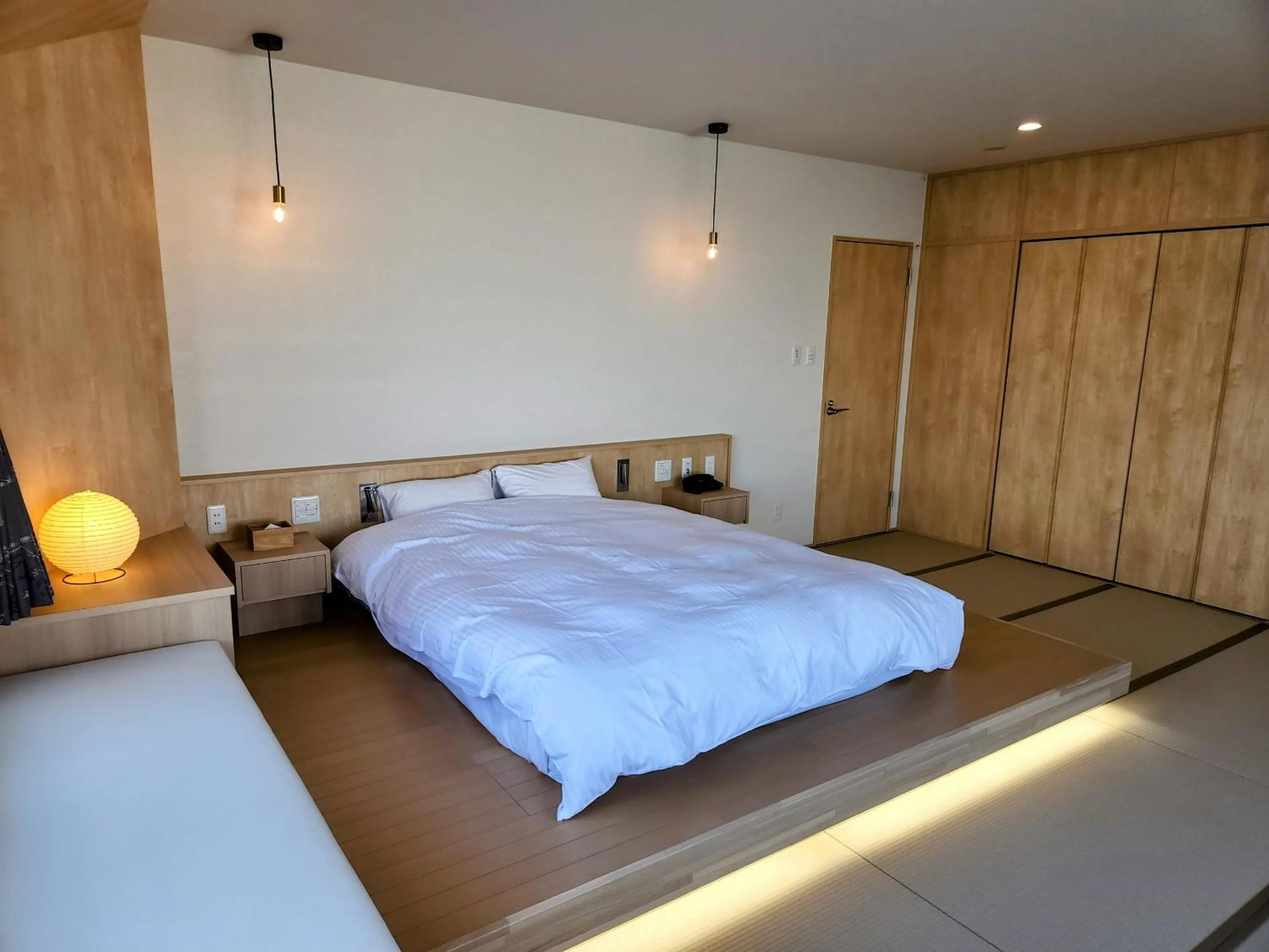 Photo of the whole room, Bed in Toya-onsen Hotel Hanabi