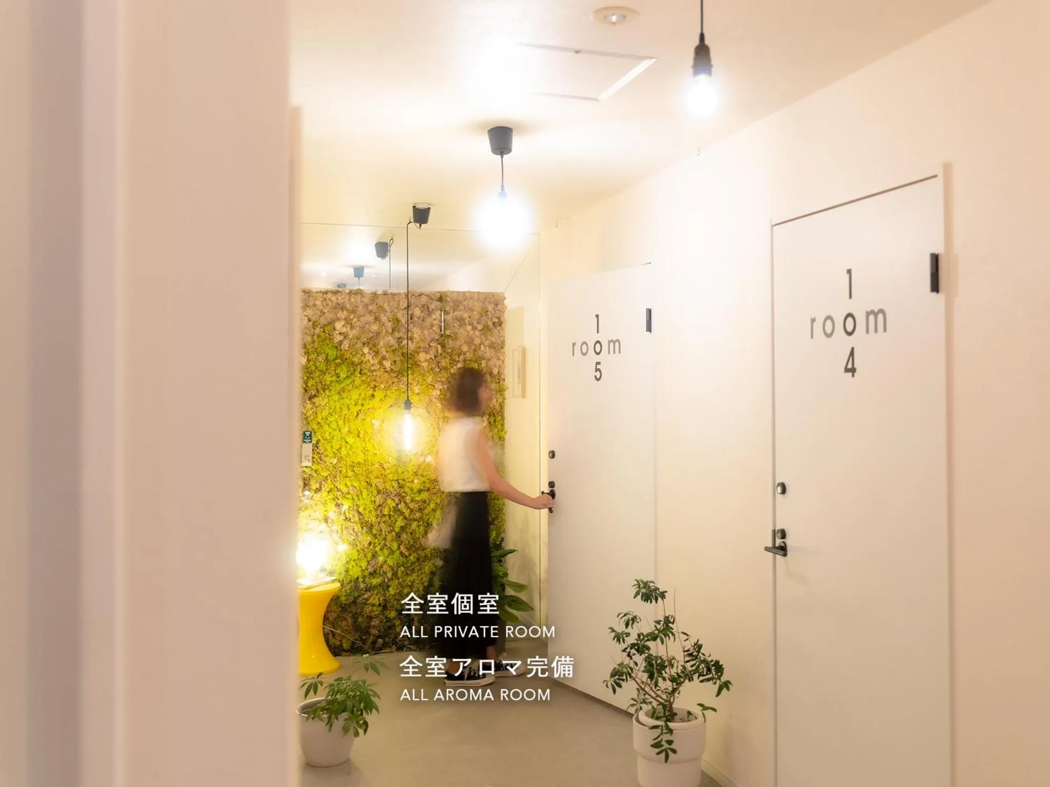 Lobby or reception in RAK KIYOMIZU - for one person - 1人旅専用HOSTEL
