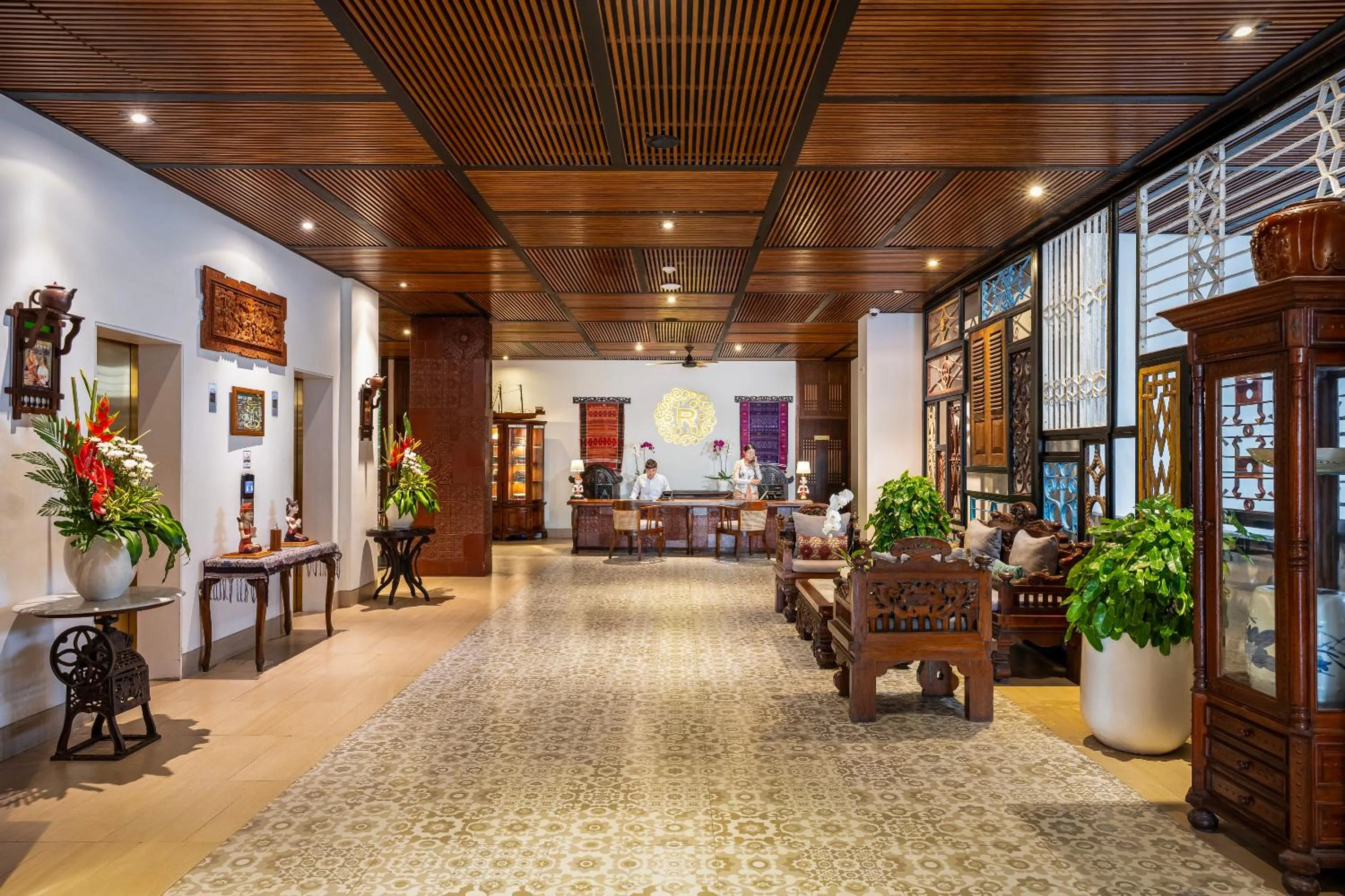 Restaurant/places to eat in Rama Residence Padma