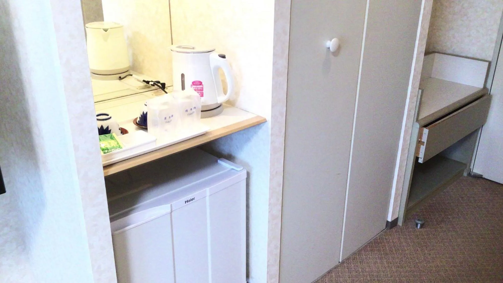 Coffee/tea facilities in Toyama Chitetsu Hotel