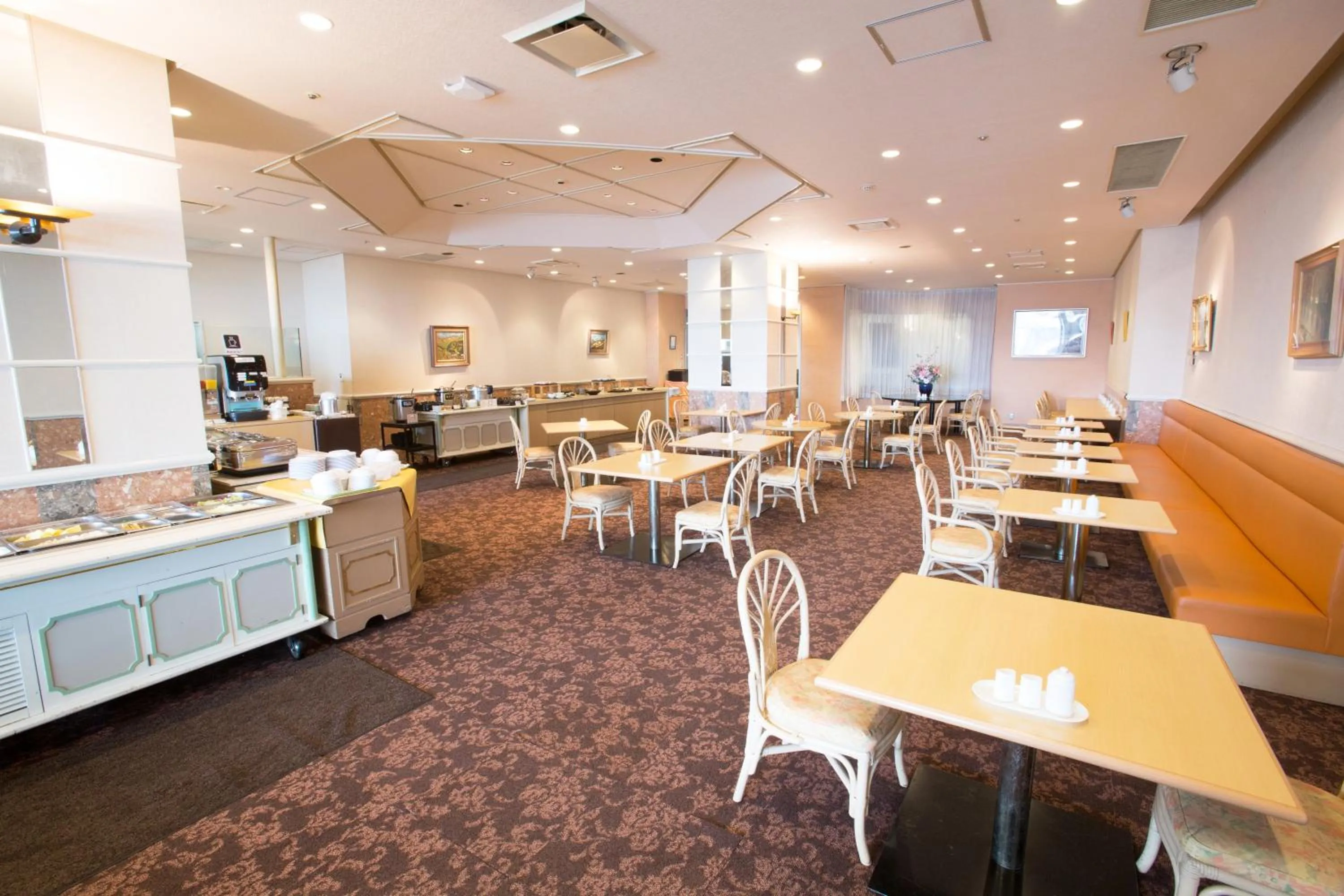 Restaurant/places to eat in Toyama Chitetsu Hotel
