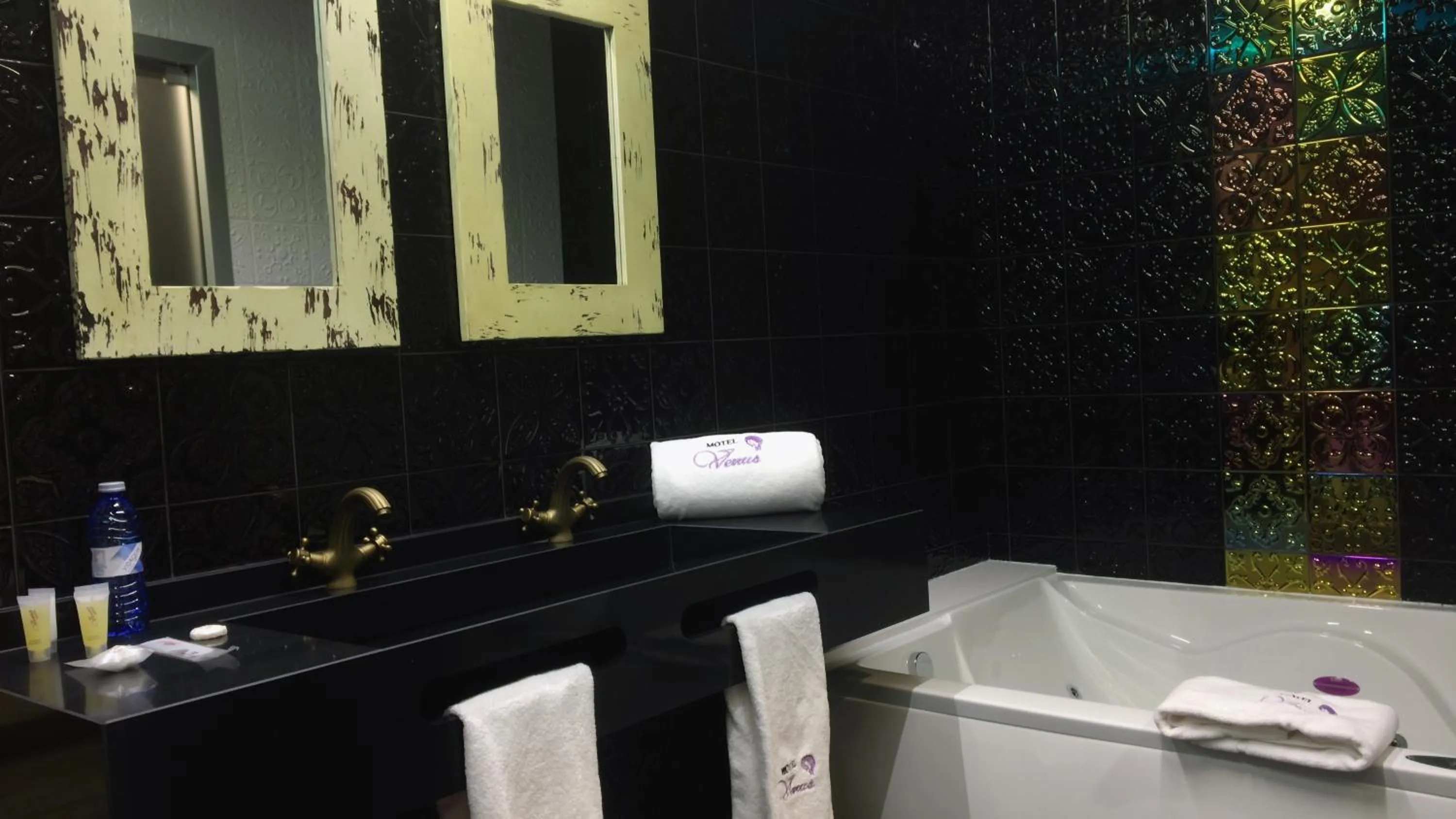 Bathroom in Motel Venus Madrid Norte