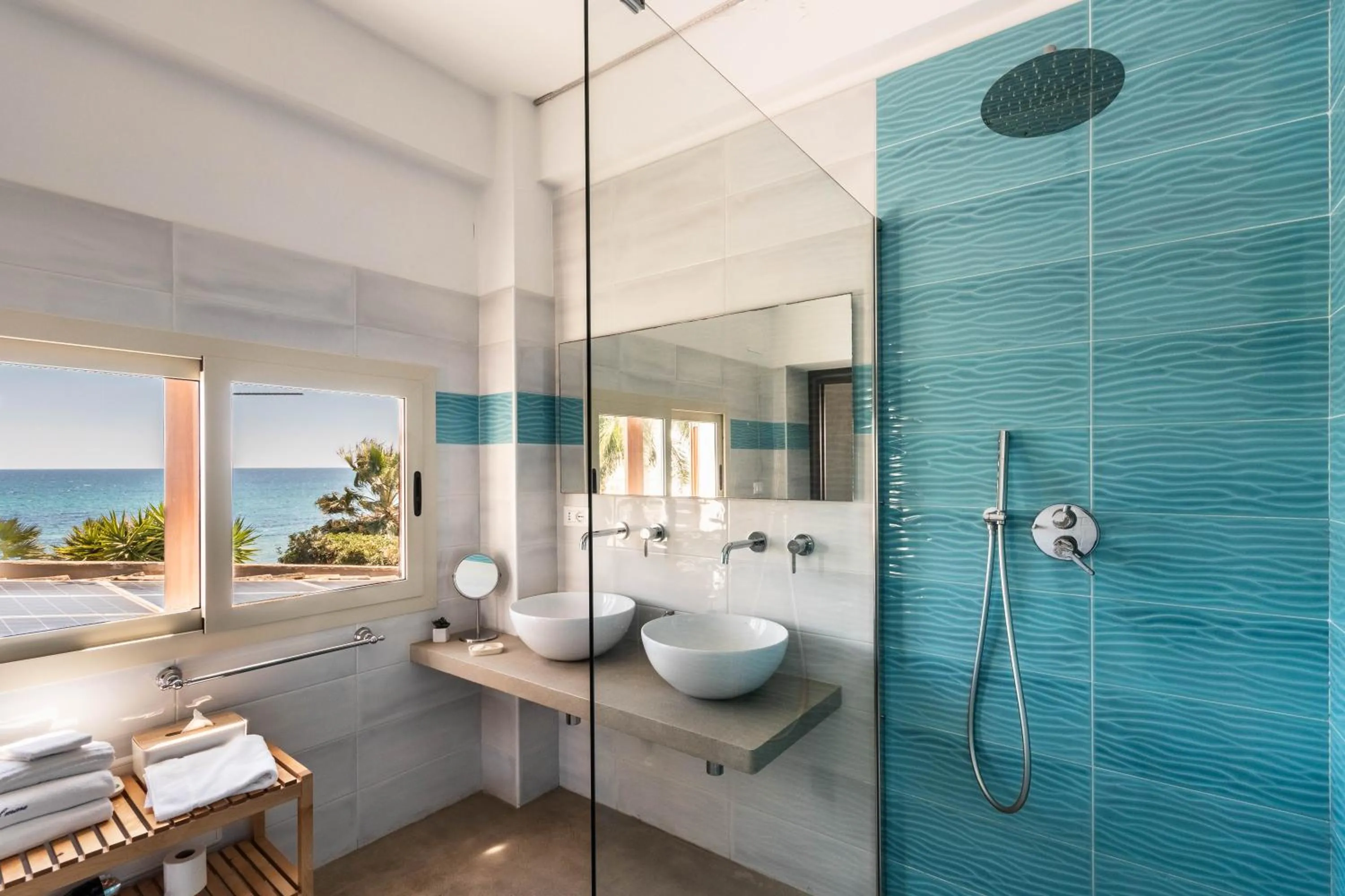 Shower in B&B La terrazza sul mare