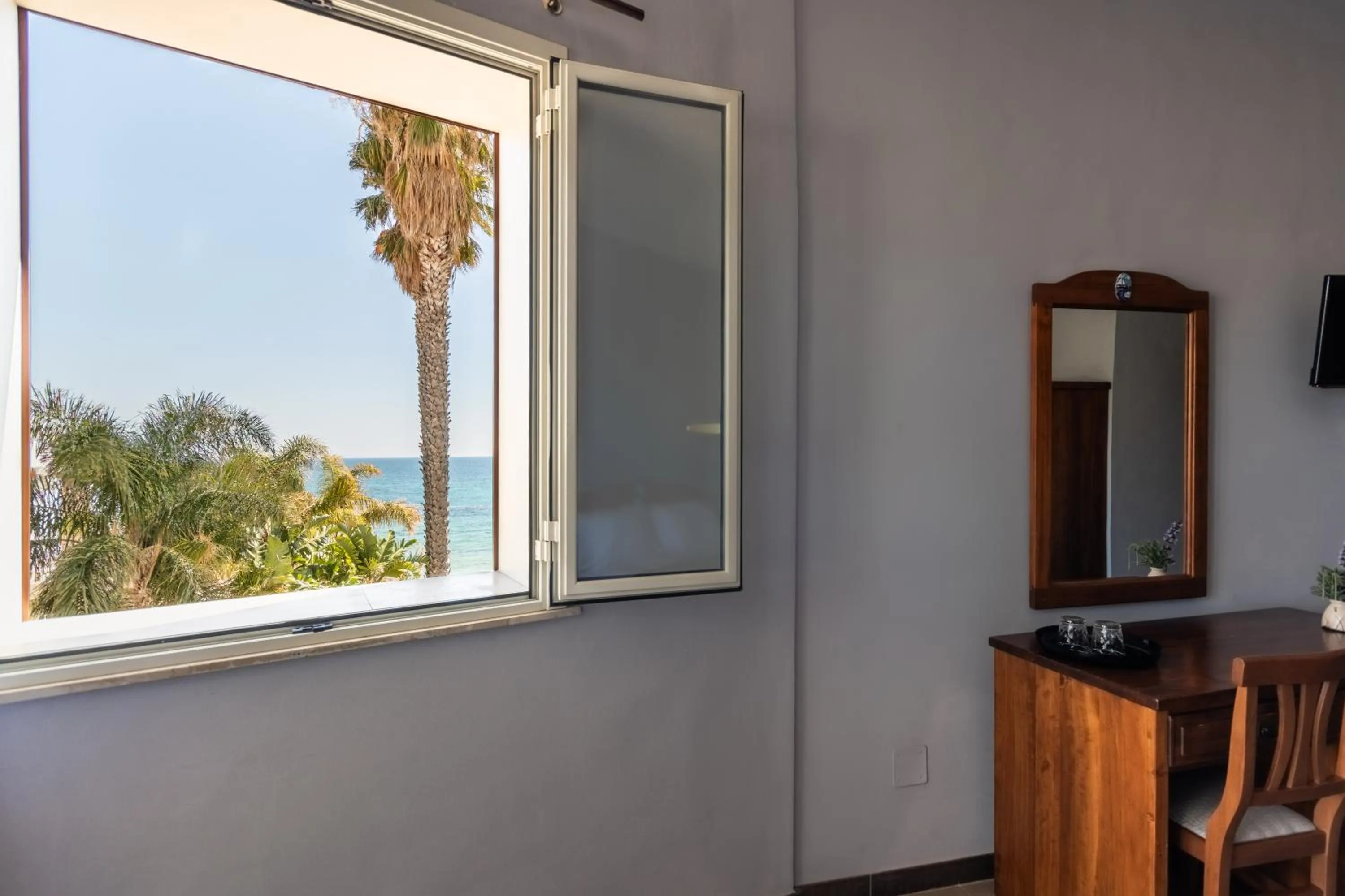 Natural landscape in B&B La terrazza sul mare