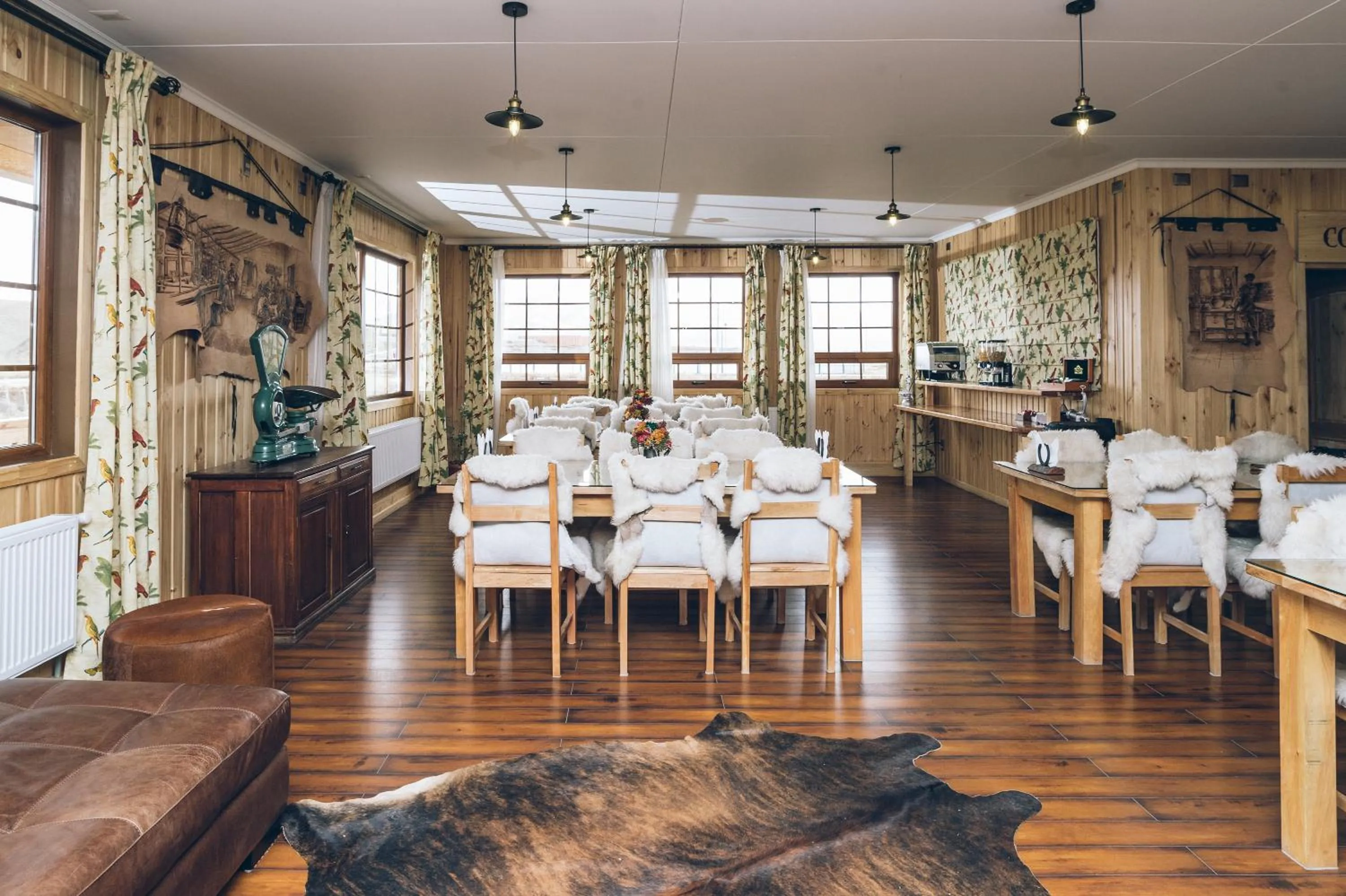 Restaurant/places to eat in Hotel Estancia El Ovejero Patagónico