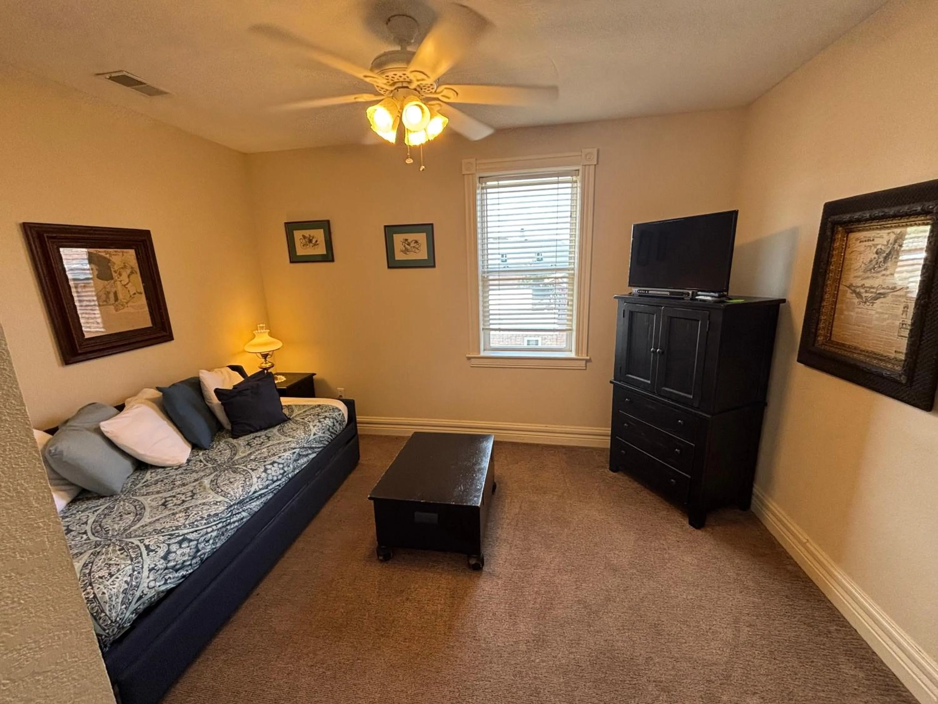 Bed in Hermann Crown Suites