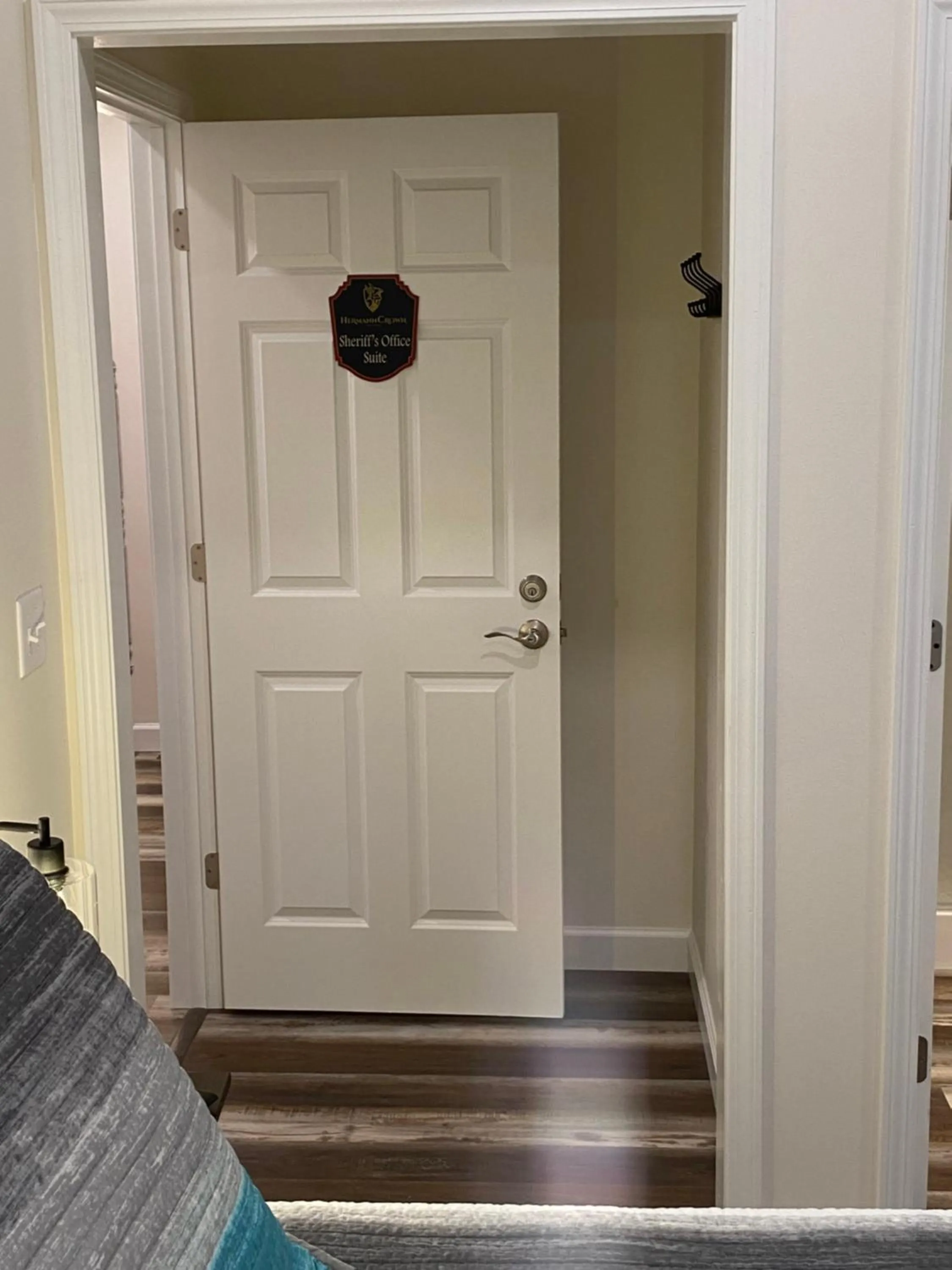 Hermann Crown Suites