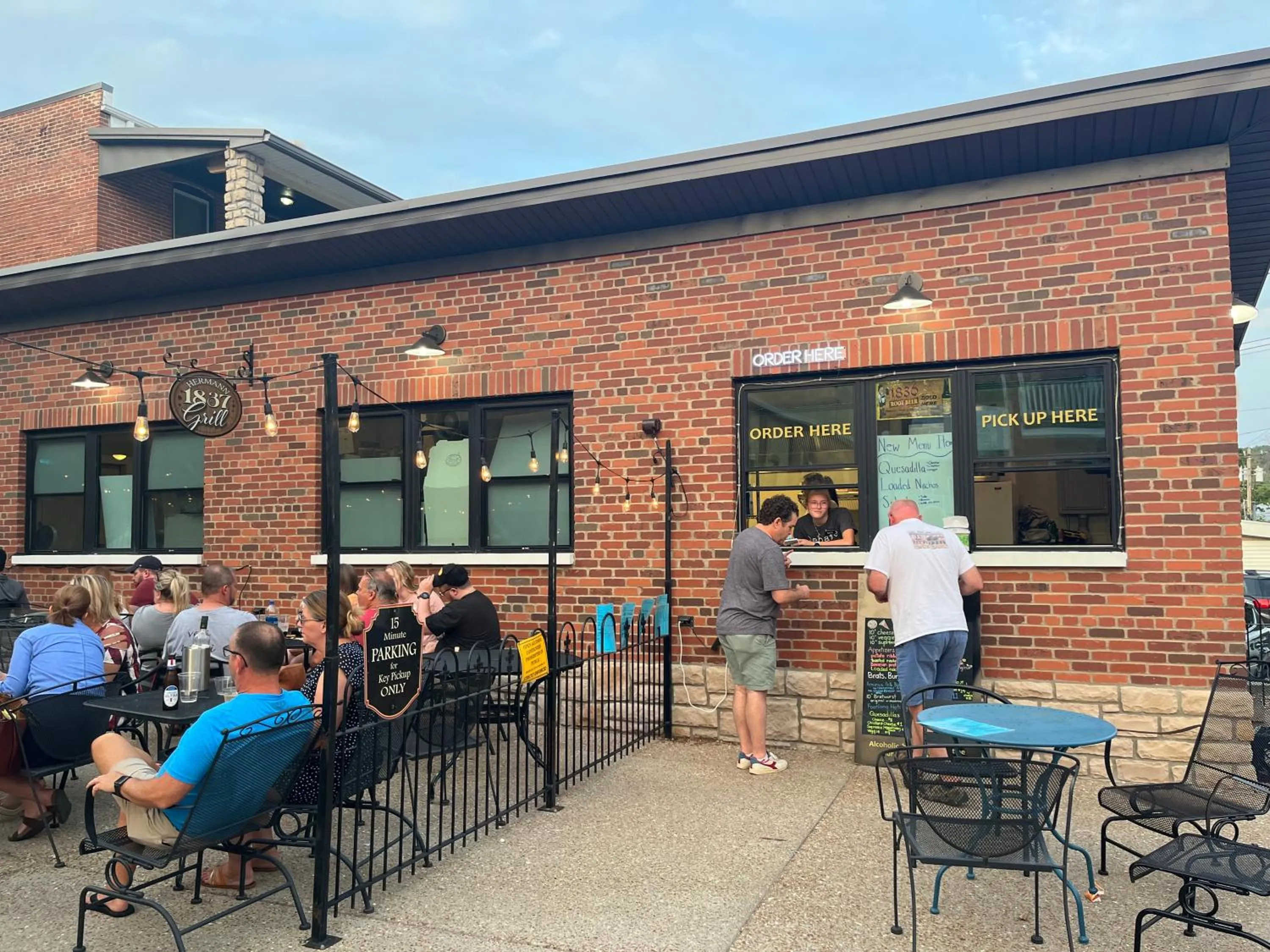 Patio in Hermann Crown Suites