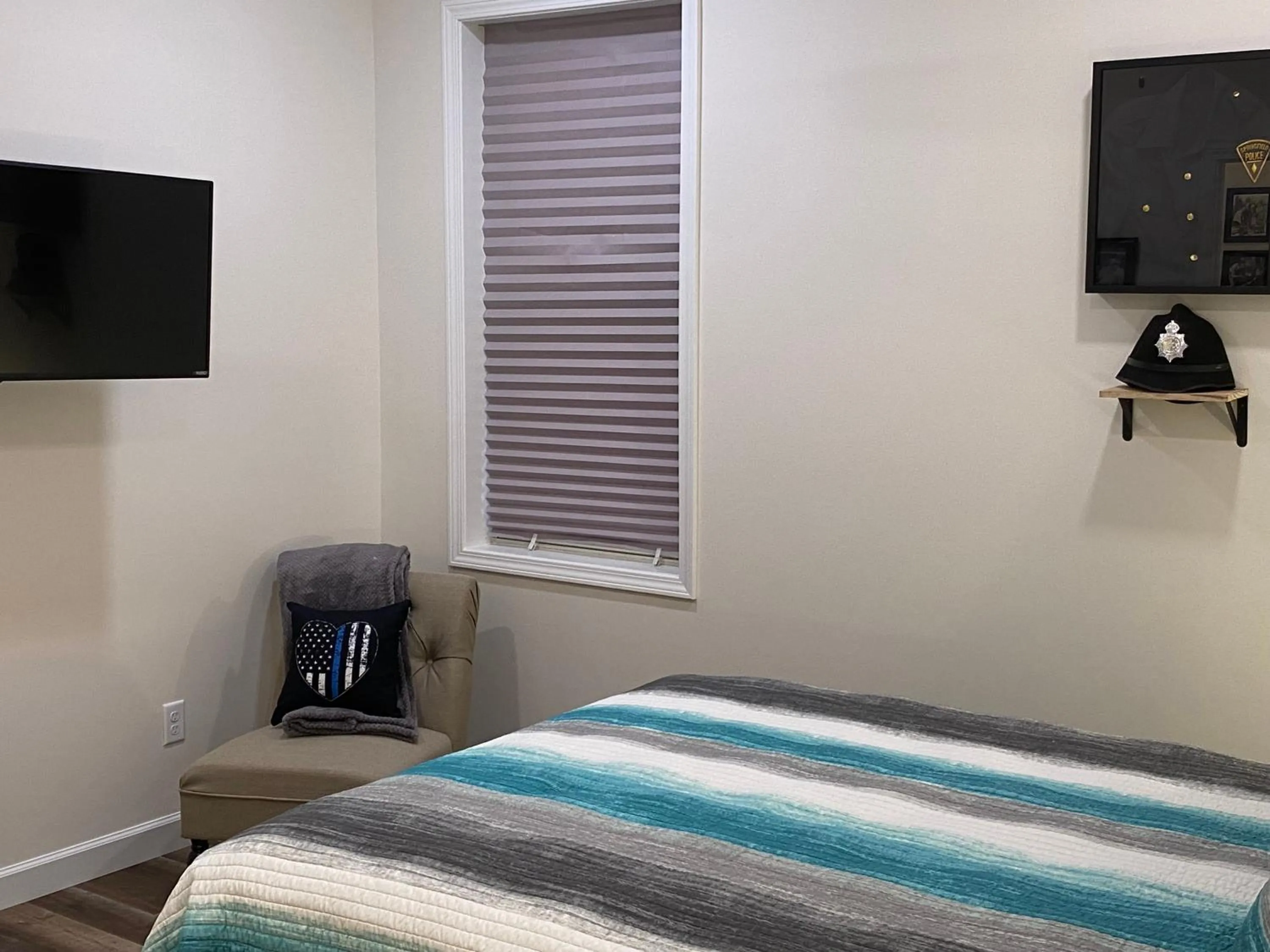 Bed in Hermann Crown Suites