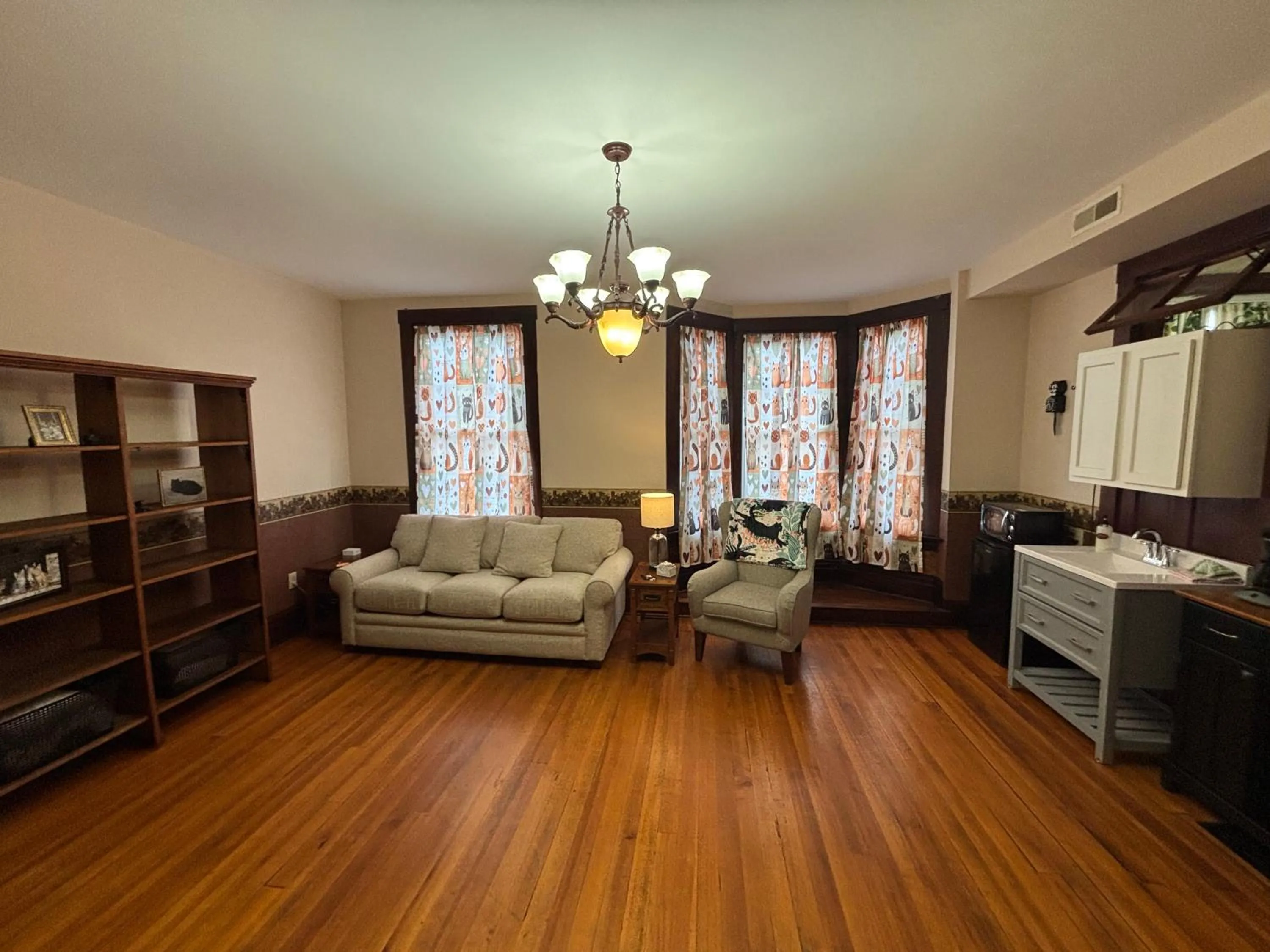 Living room in Hermann Crown Suites