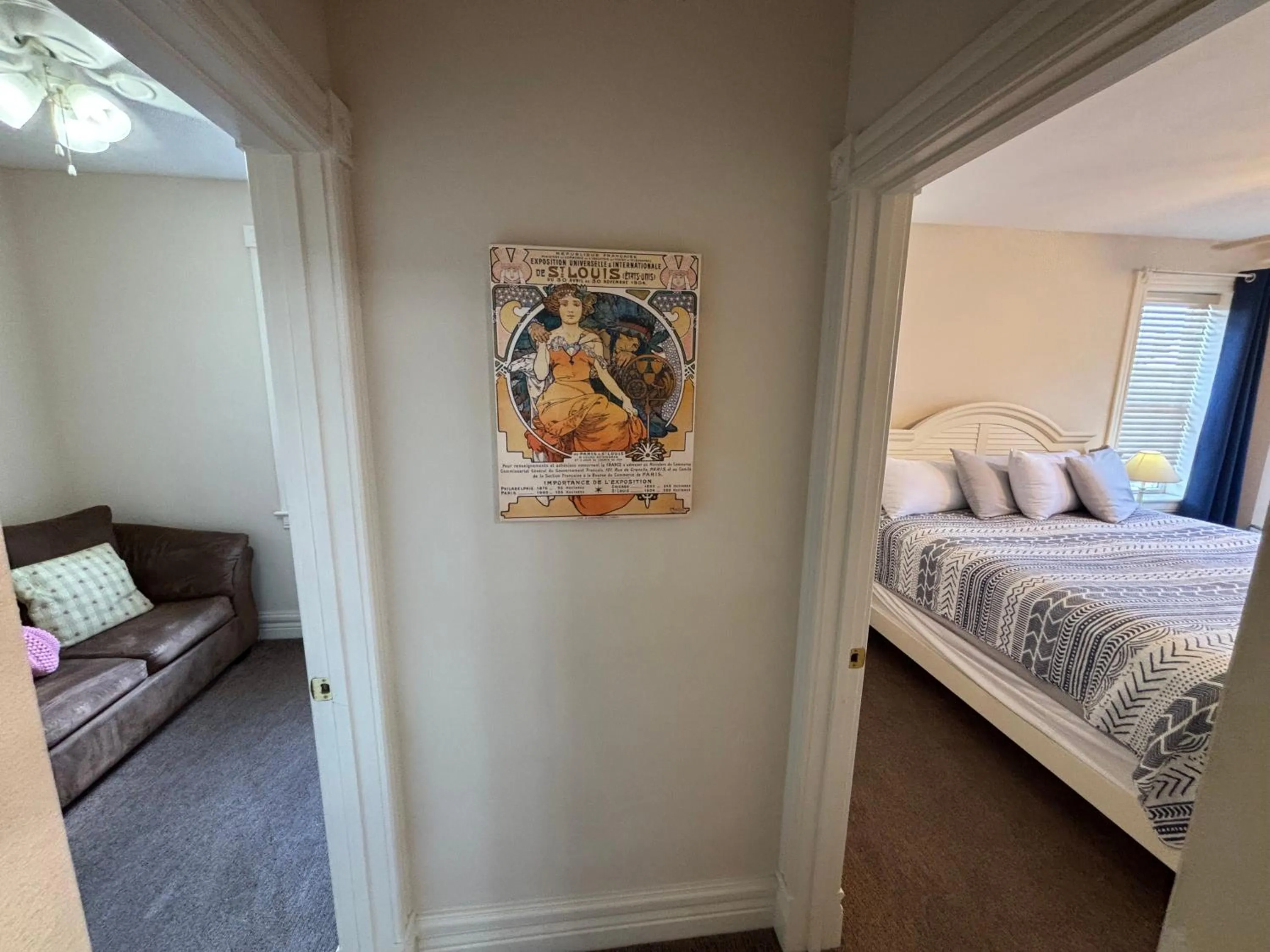 Bed in Hermann Crown Suites