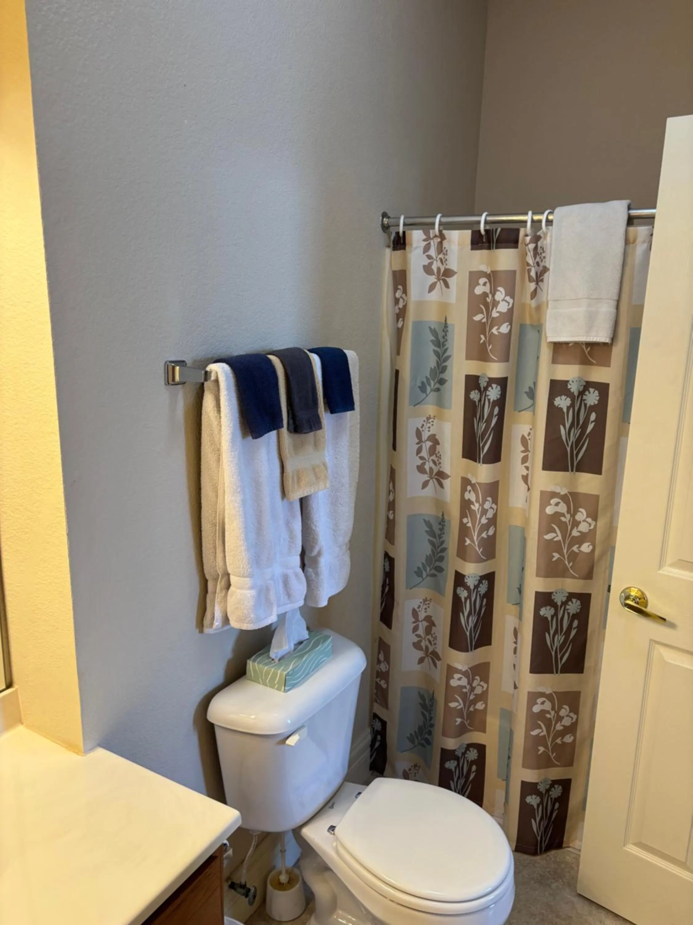 Shower in Hermann Crown Suites