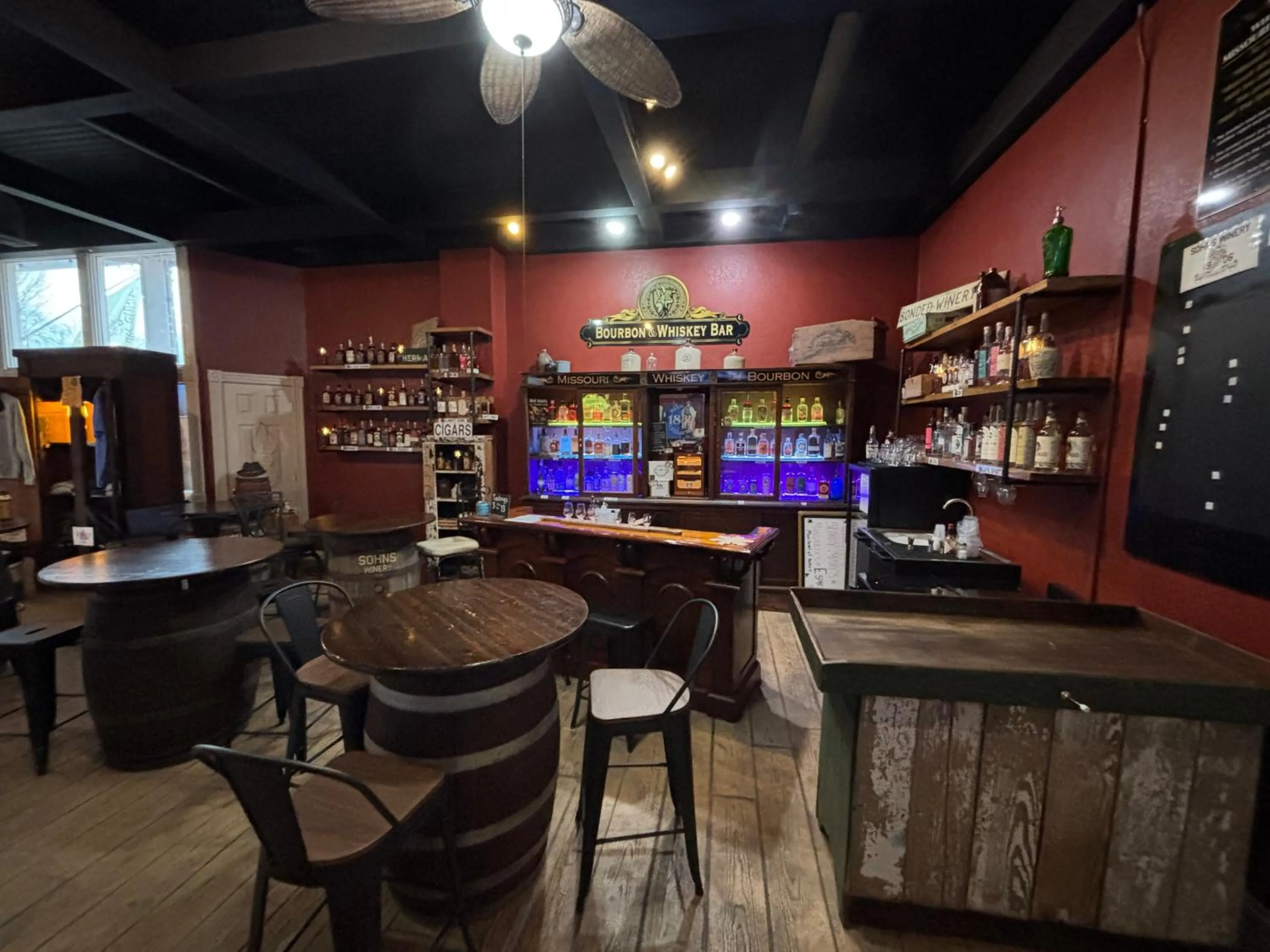 Hermann Crown Suites