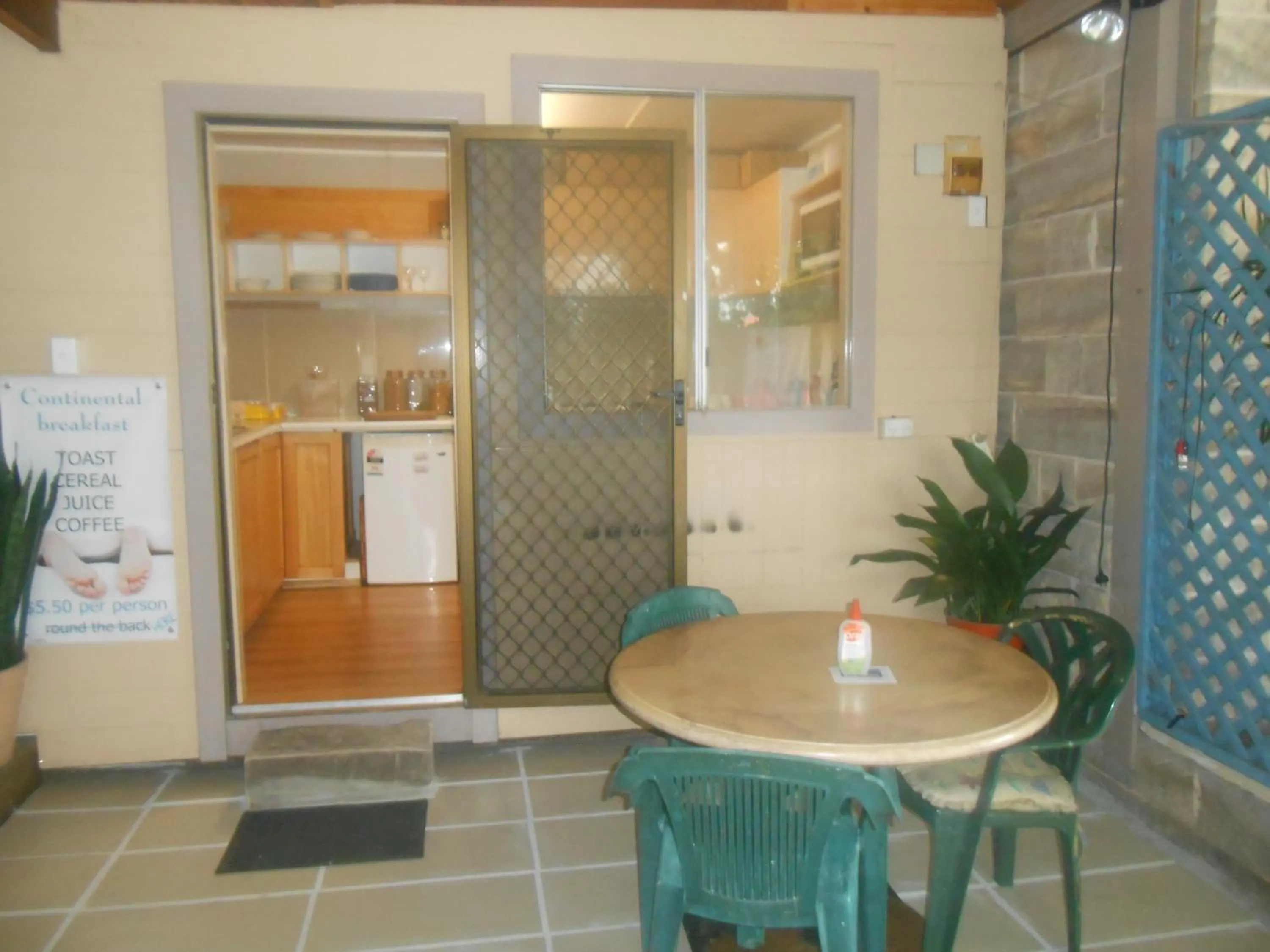 Continental breakfast in Mount View Motel